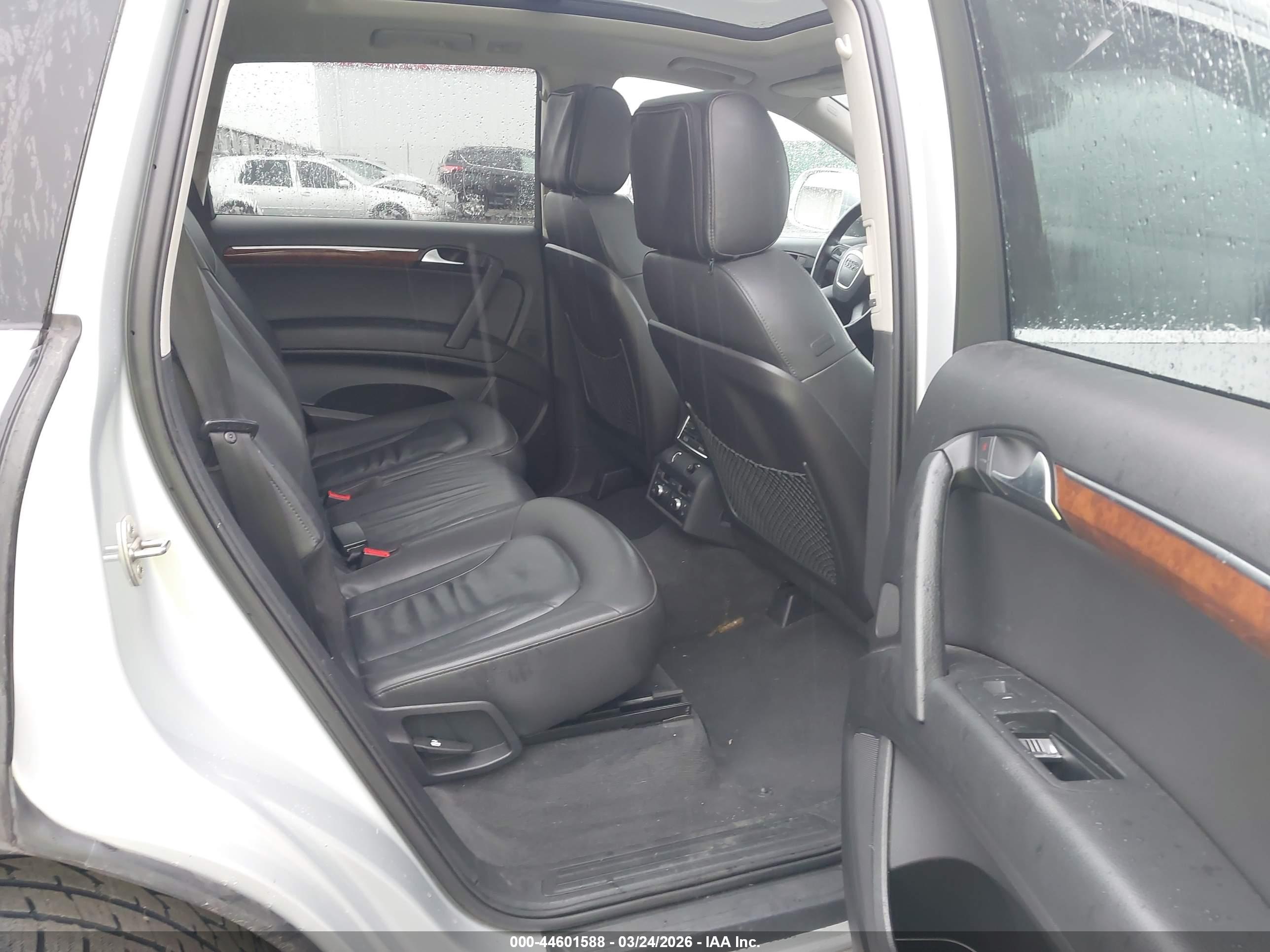AUDI Q7 image 5