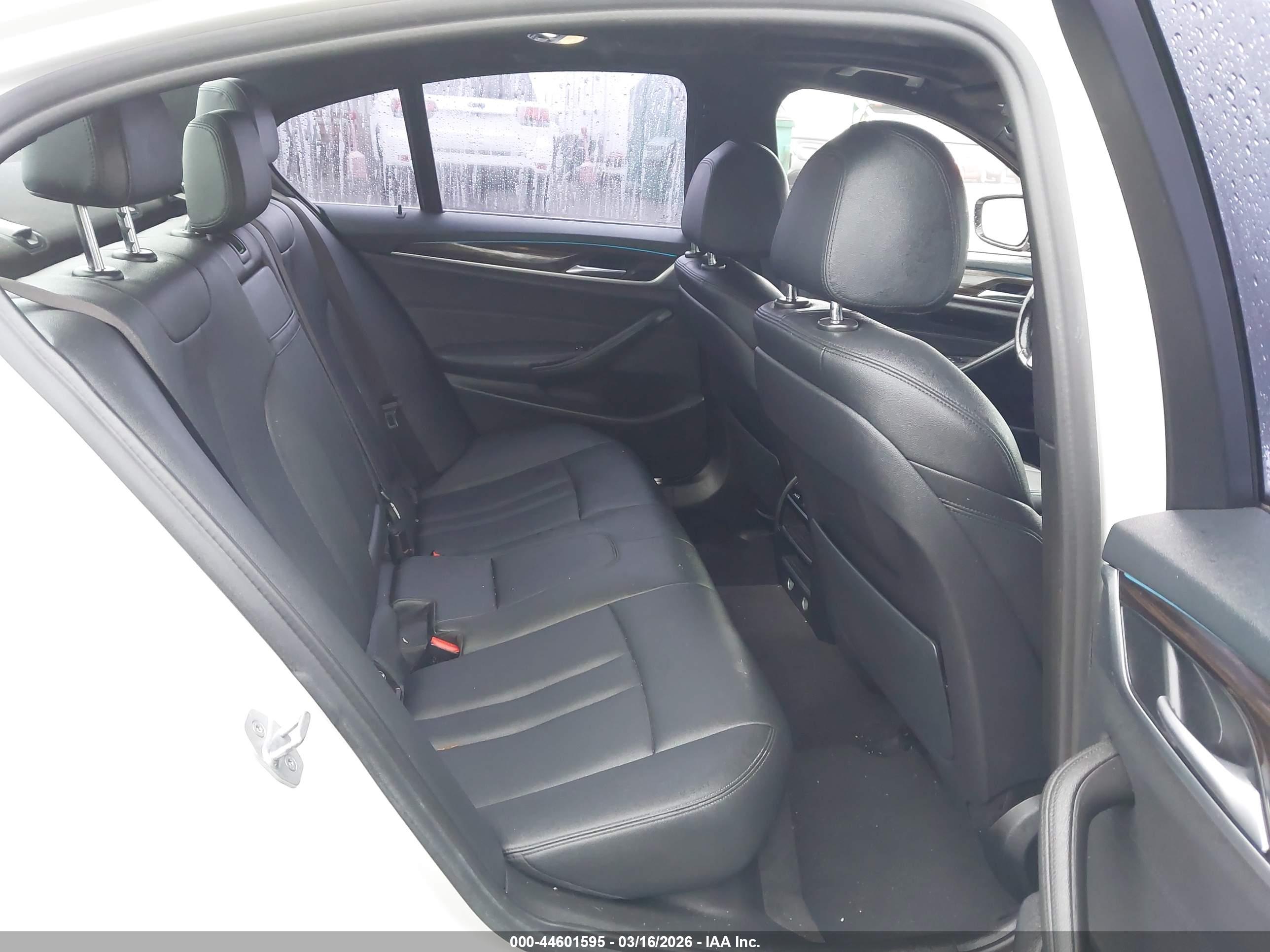 BMW 530I image 8