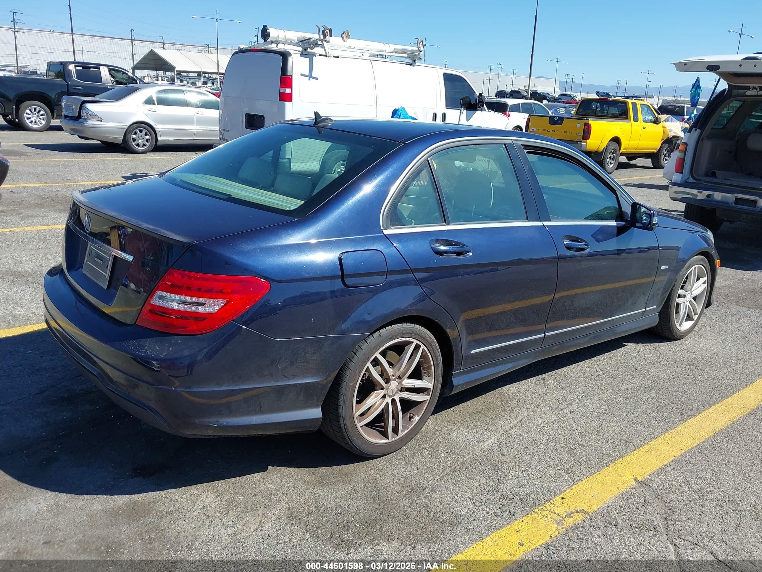 MERCEDES-BENZ C image 4
