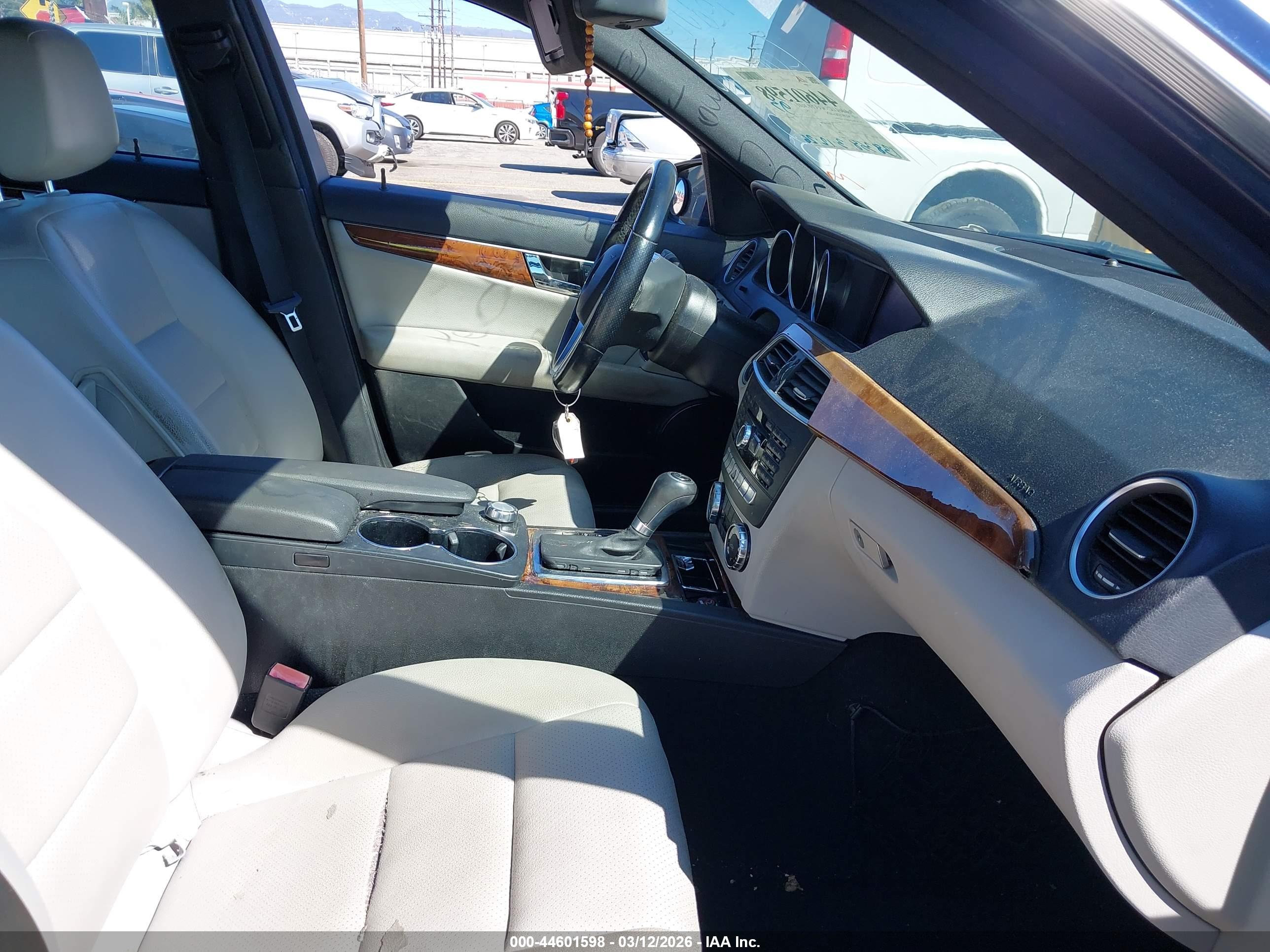 MERCEDES-BENZ C image 5