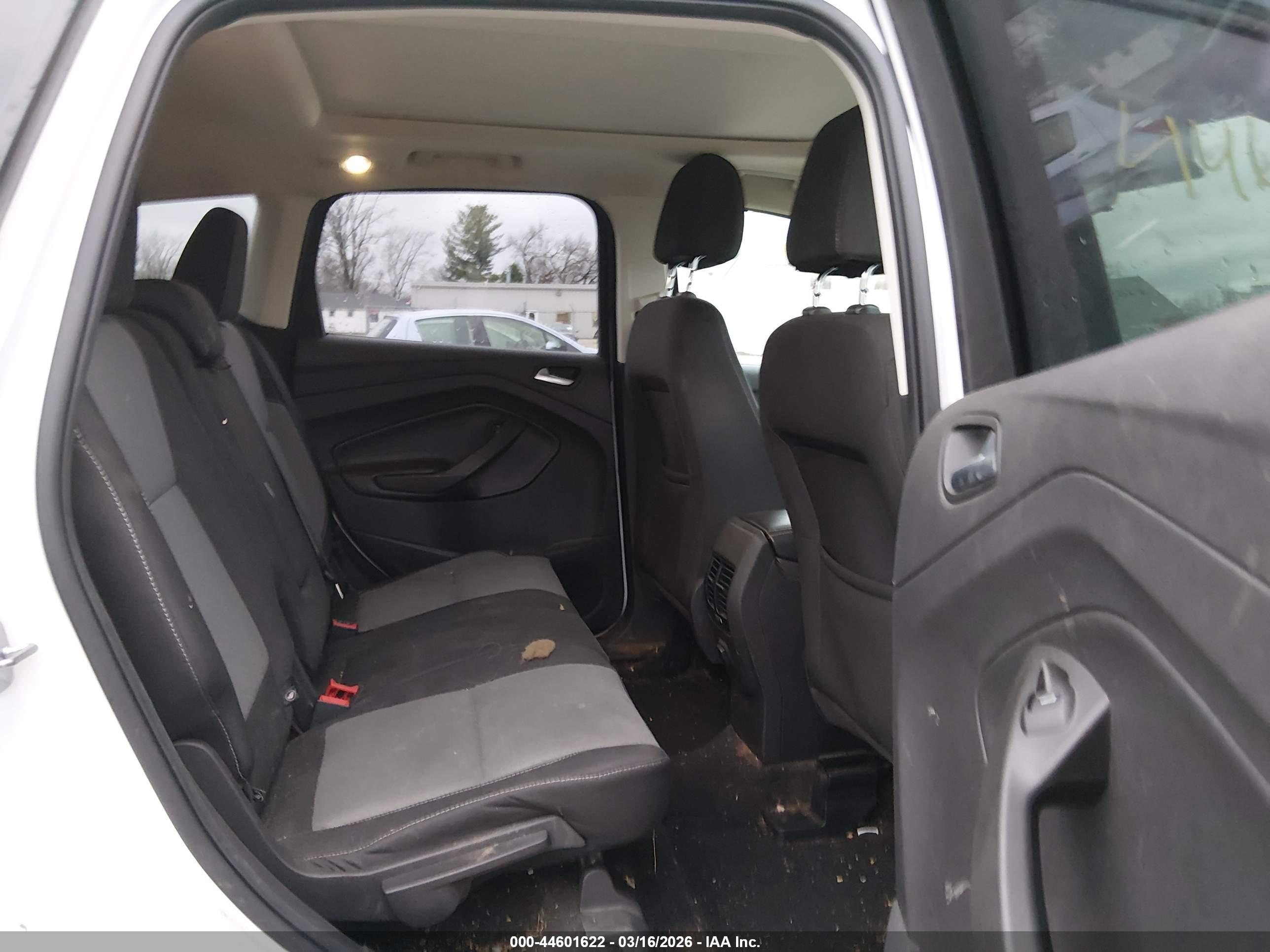 FORD ESCAPE image 8