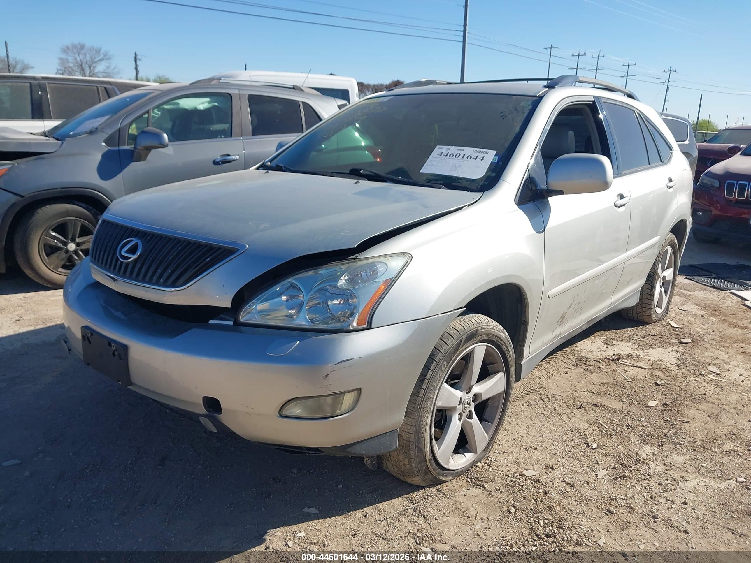LEXUS RX image 2