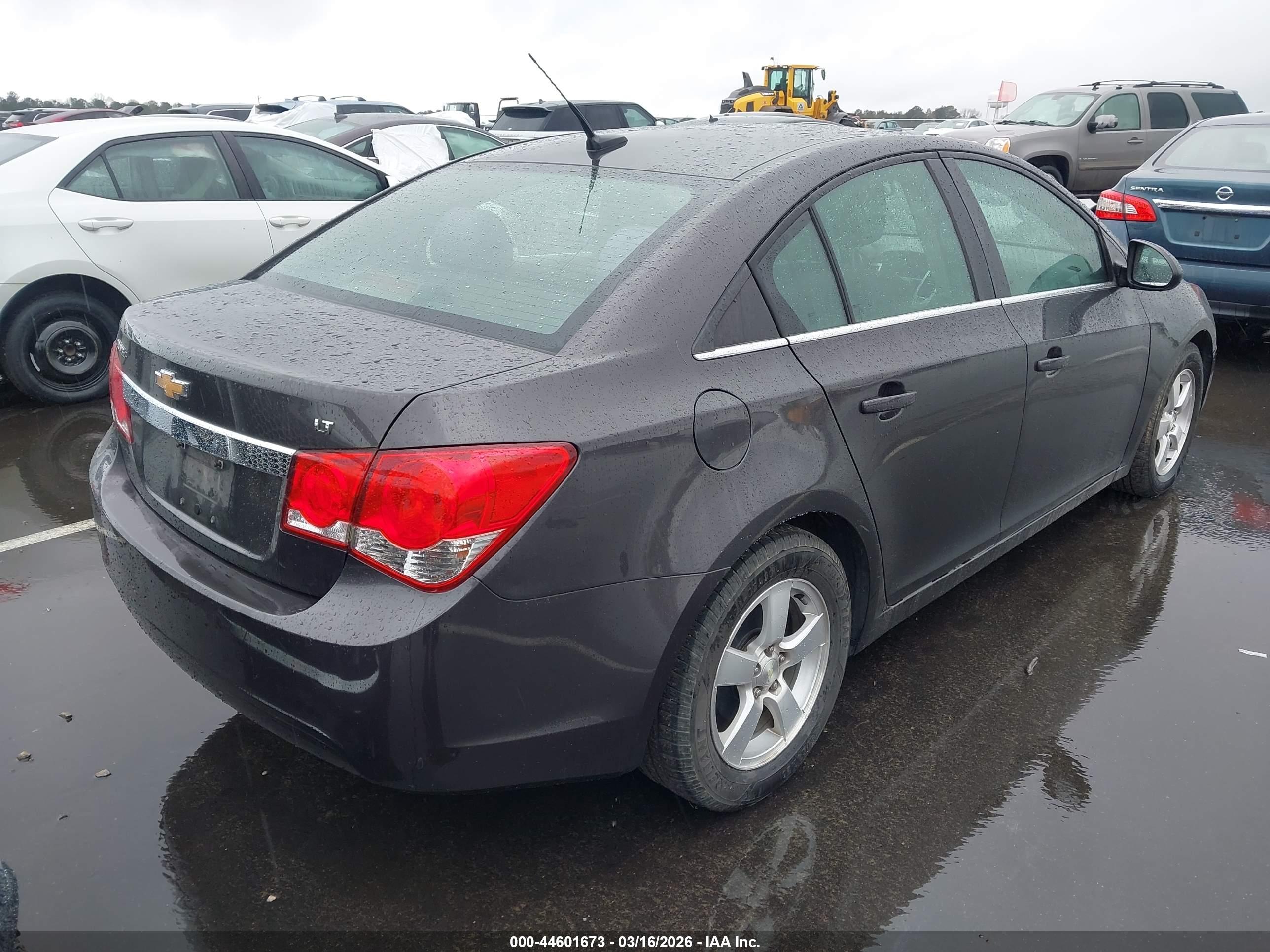 CHEVROLET CRUZE image 4