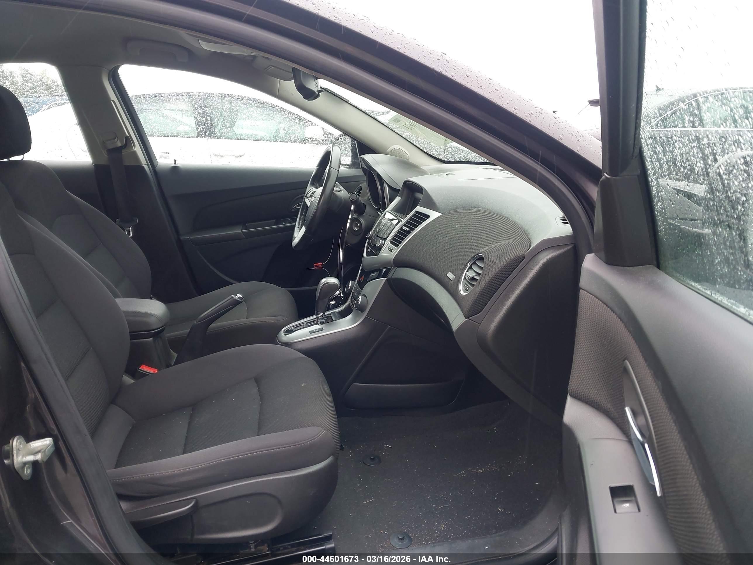 CHEVROLET CRUZE image 5