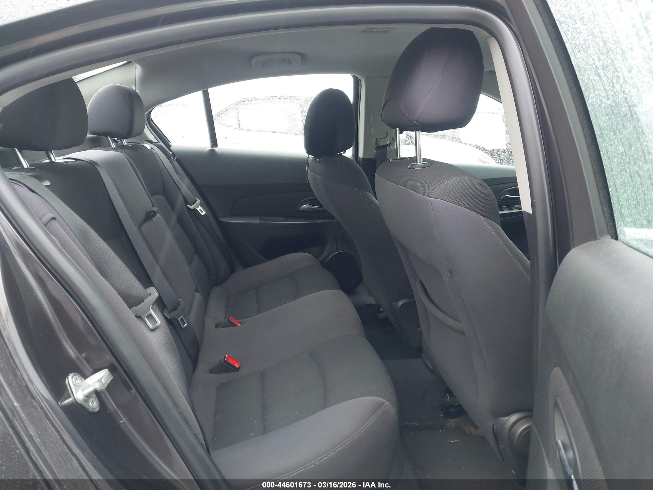 CHEVROLET CRUZE image 8