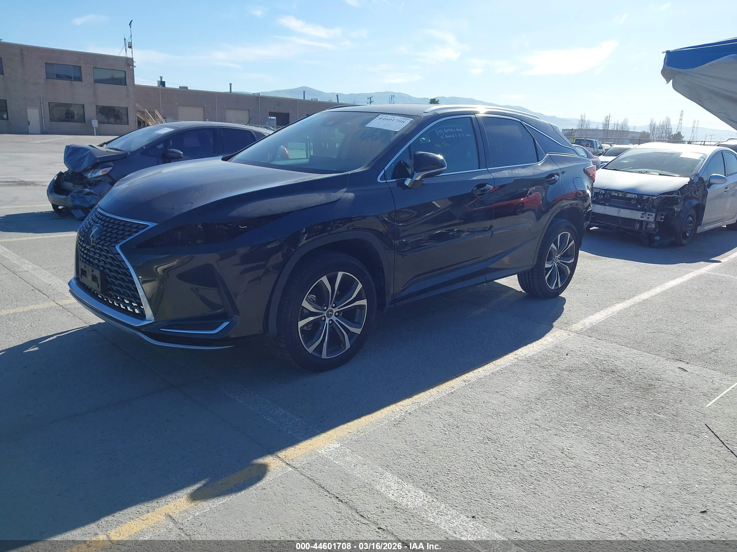 LEXUS RX image 2
