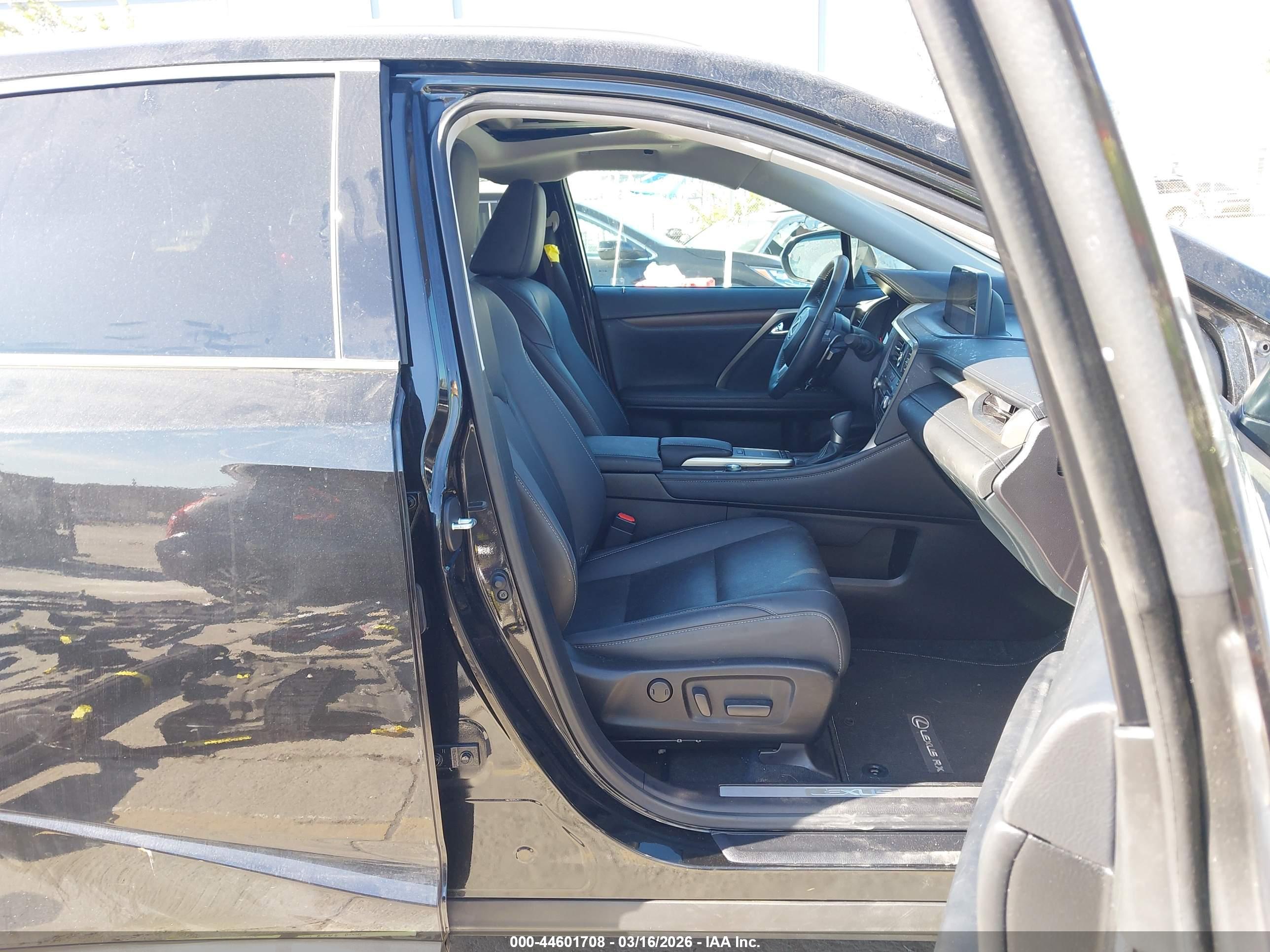 LEXUS RX image 5