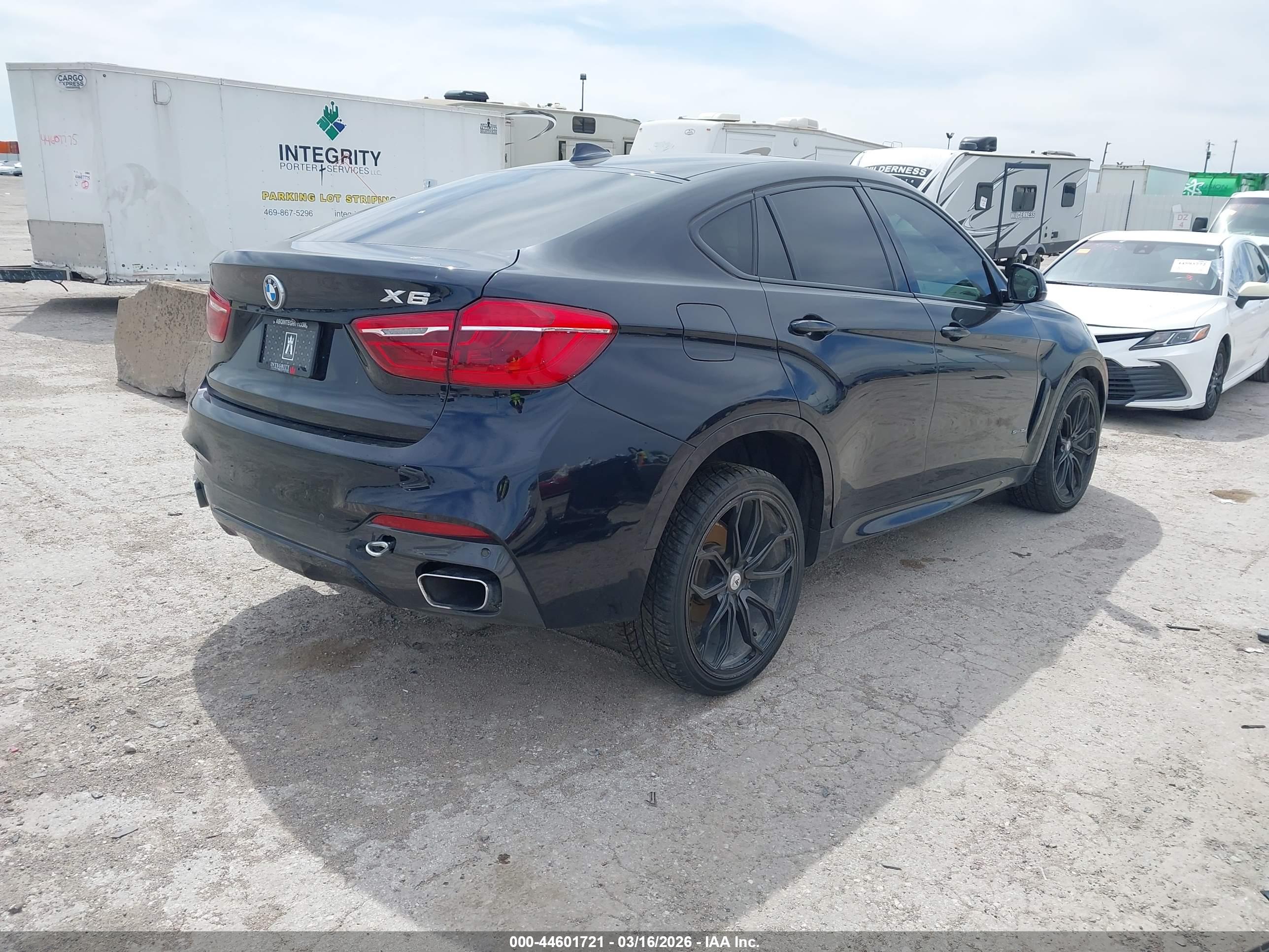 BMW X6 image 4
