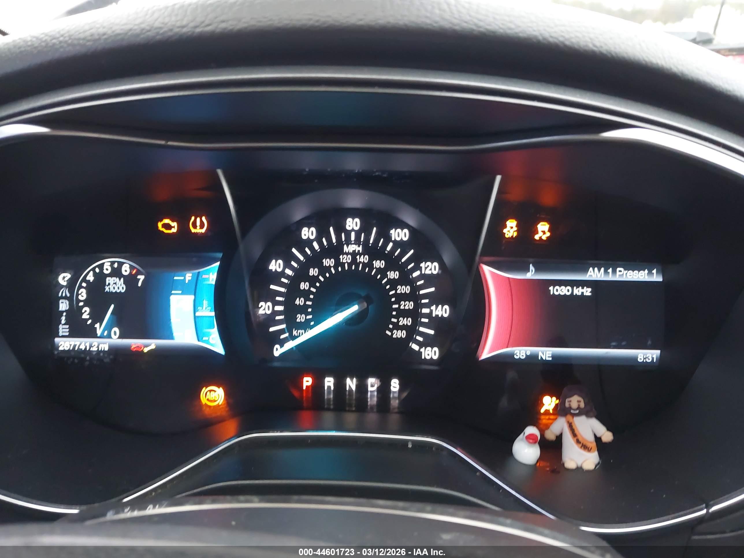 FORD FUSION image 7