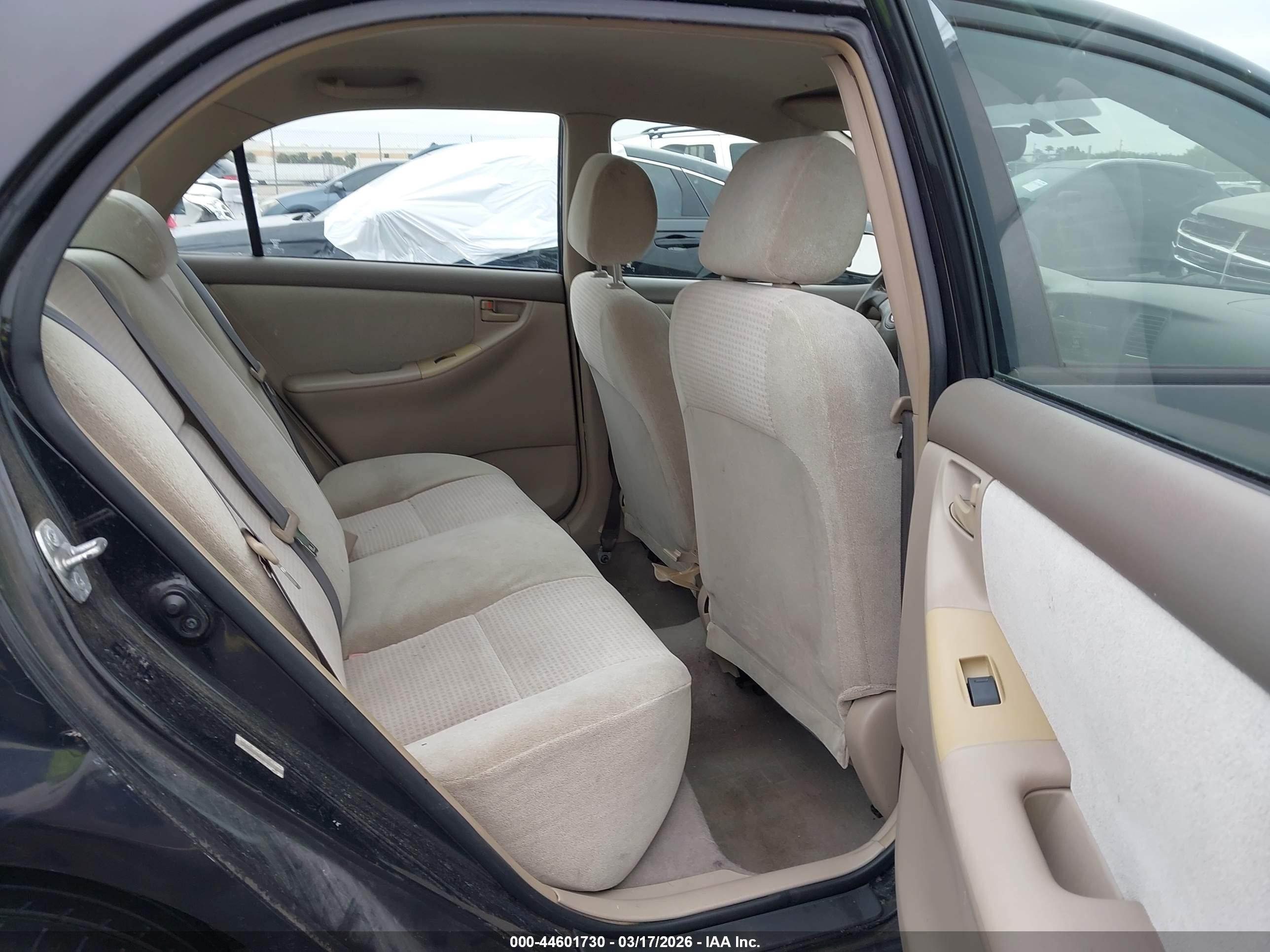 TOYOTA COROLLA image 8