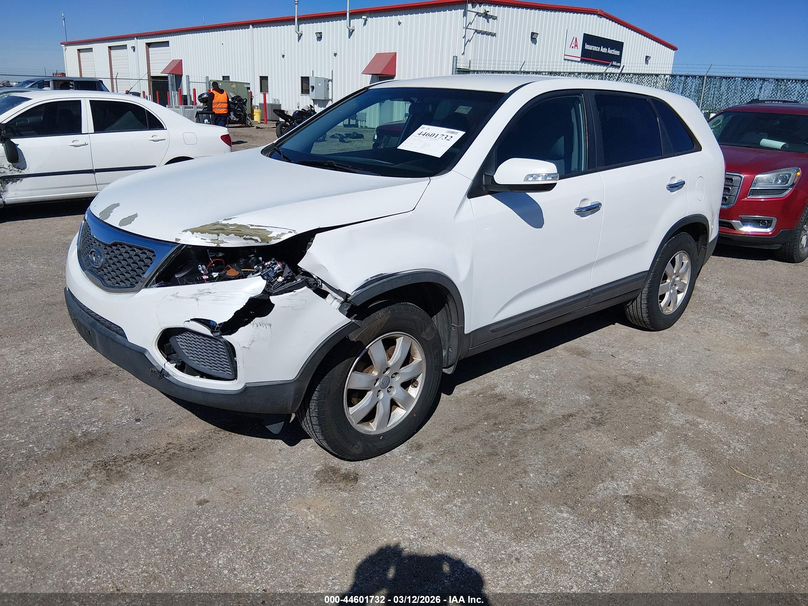 KIA SORENTO image 2