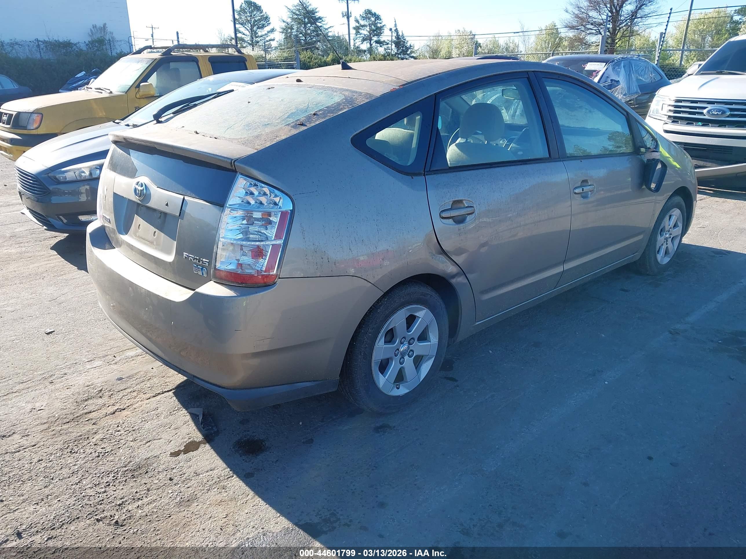 TOYOTA PRIUS image 4