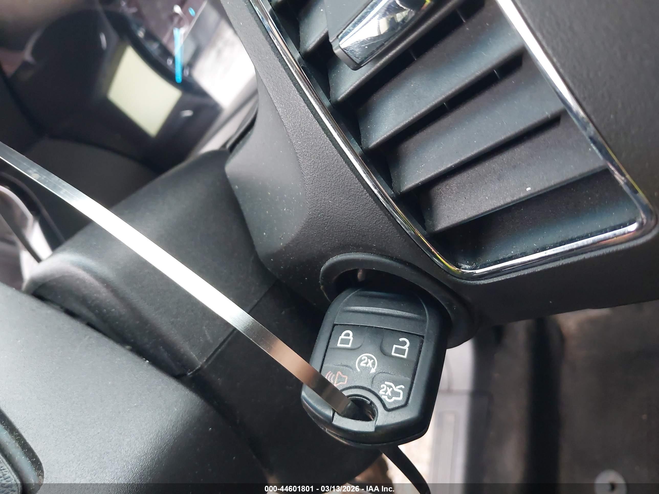FORD FLEX image 11