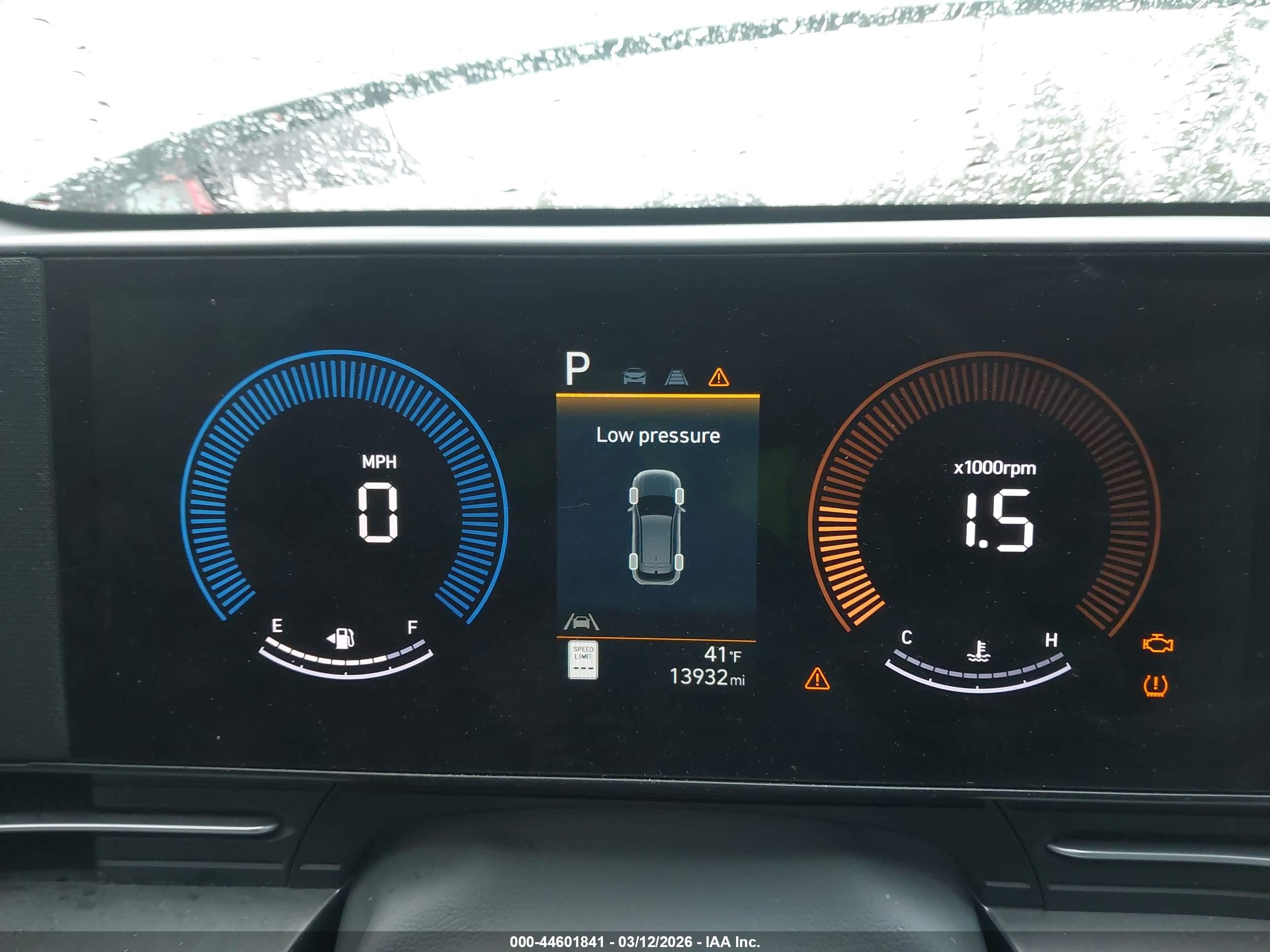 HYUNDAI KONA image 7
