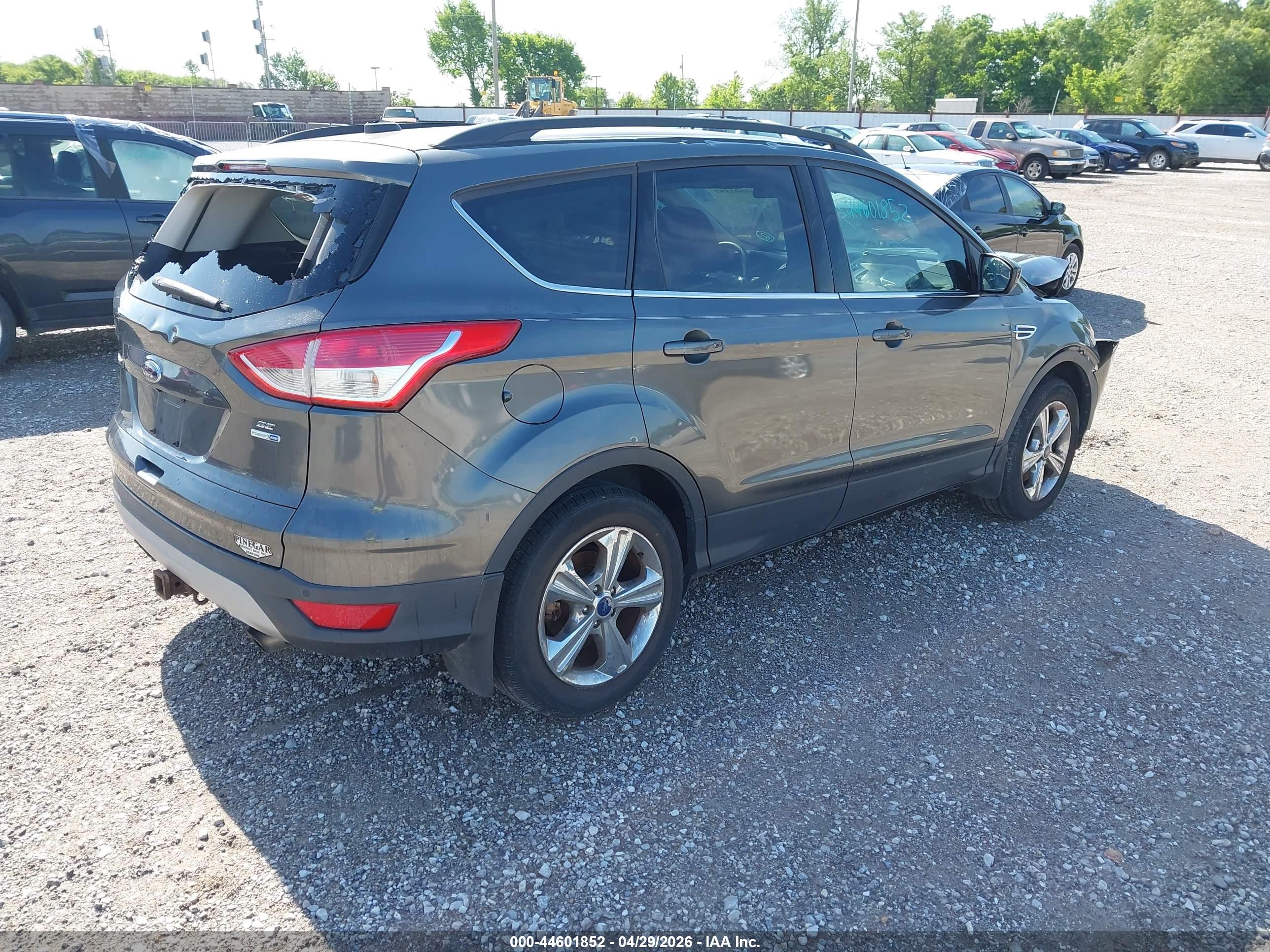 FORD ESCAPE image 4