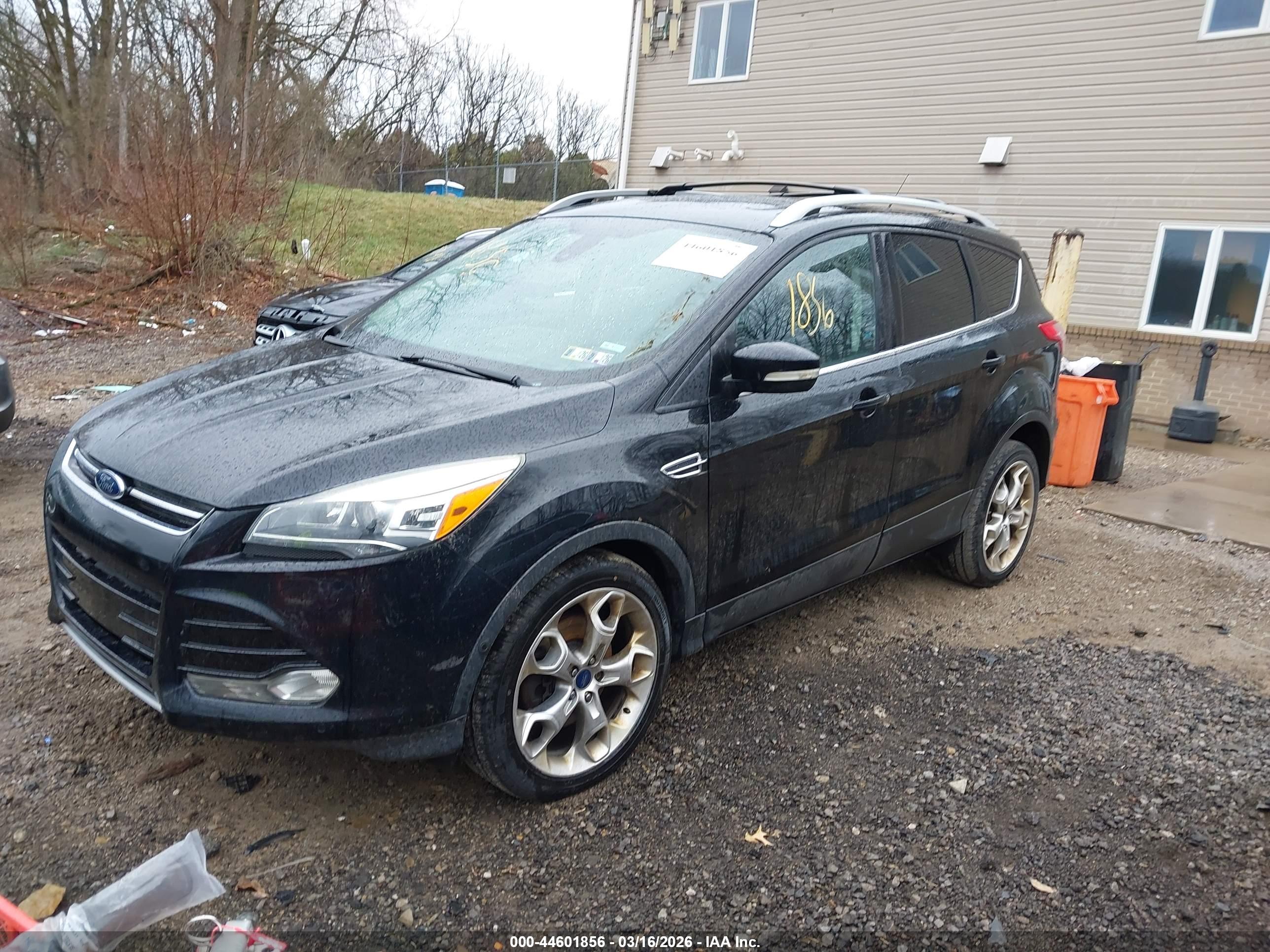 FORD ESCAPE image 2