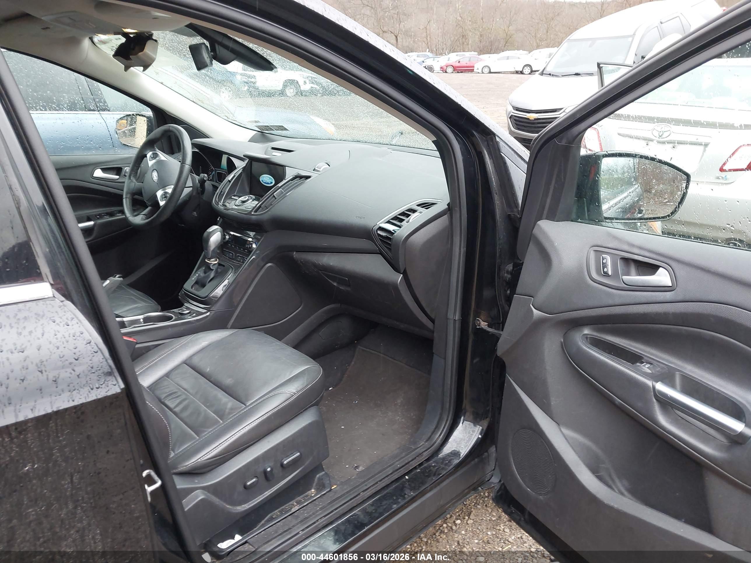 FORD ESCAPE image 5
