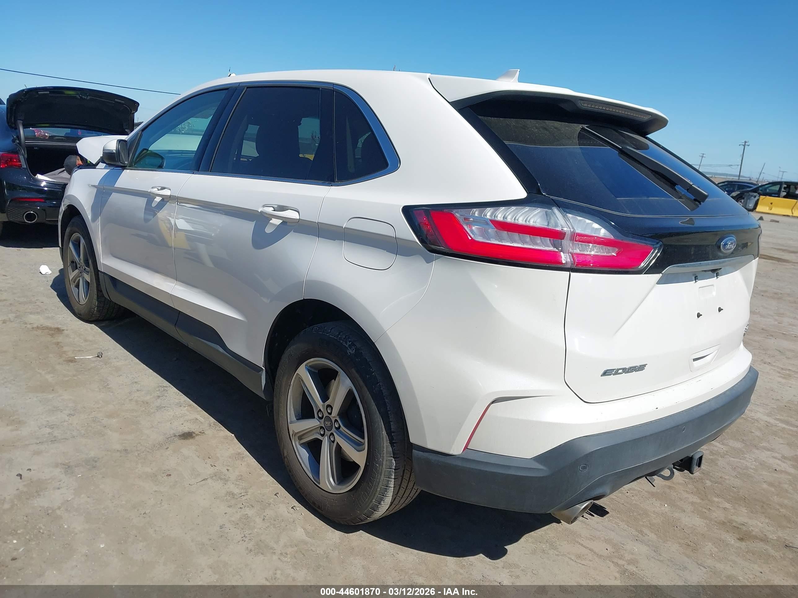 FORD EDGE image 3