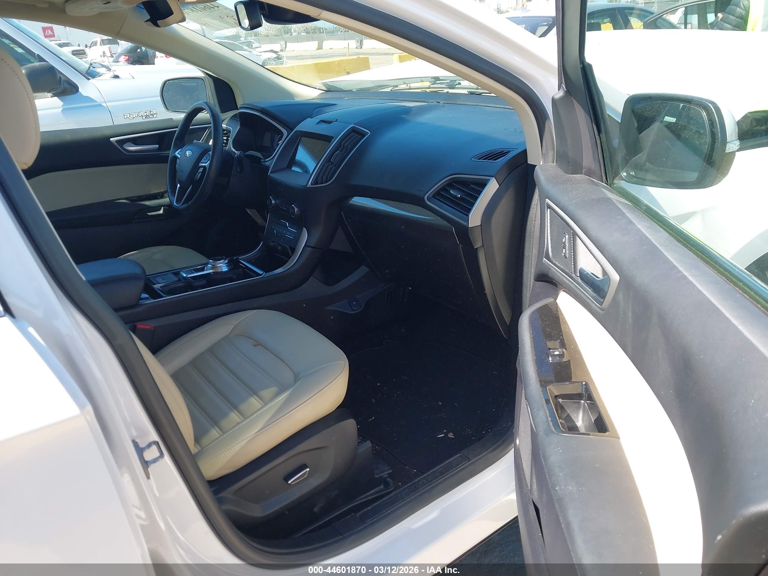 FORD EDGE image 5