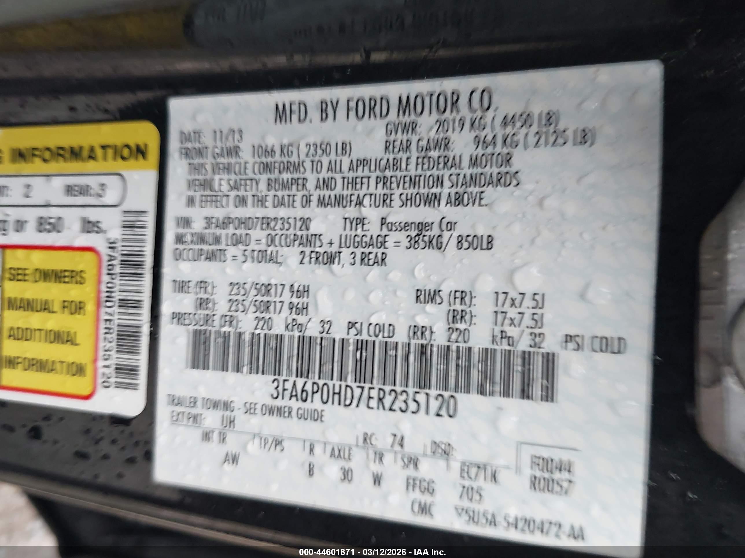 FORD FUSION image 9