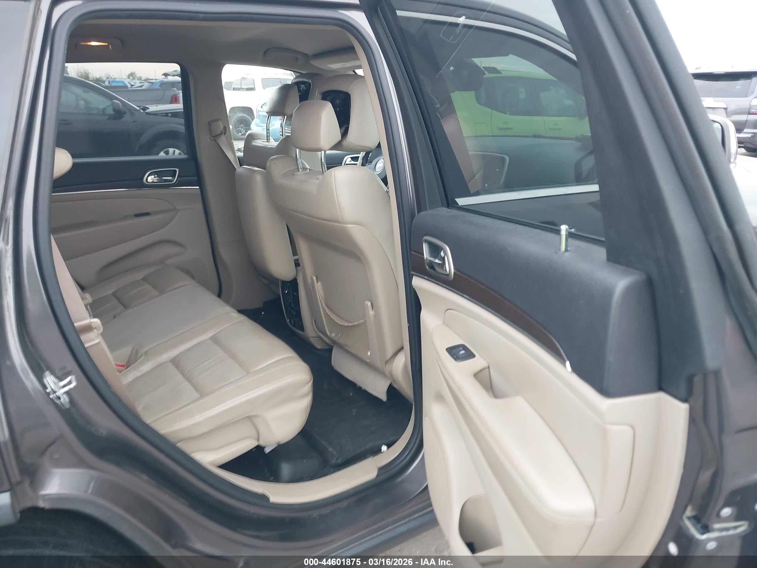 JEEP GRAND image 8