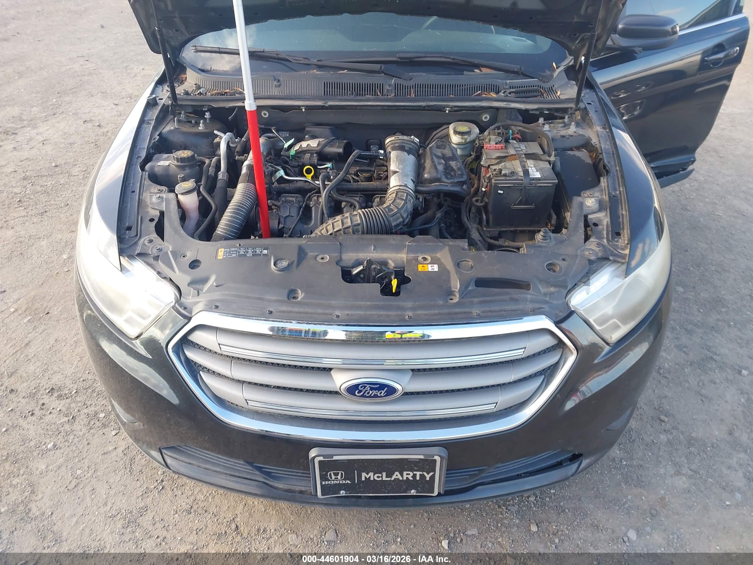 FORD TAURUS image 10