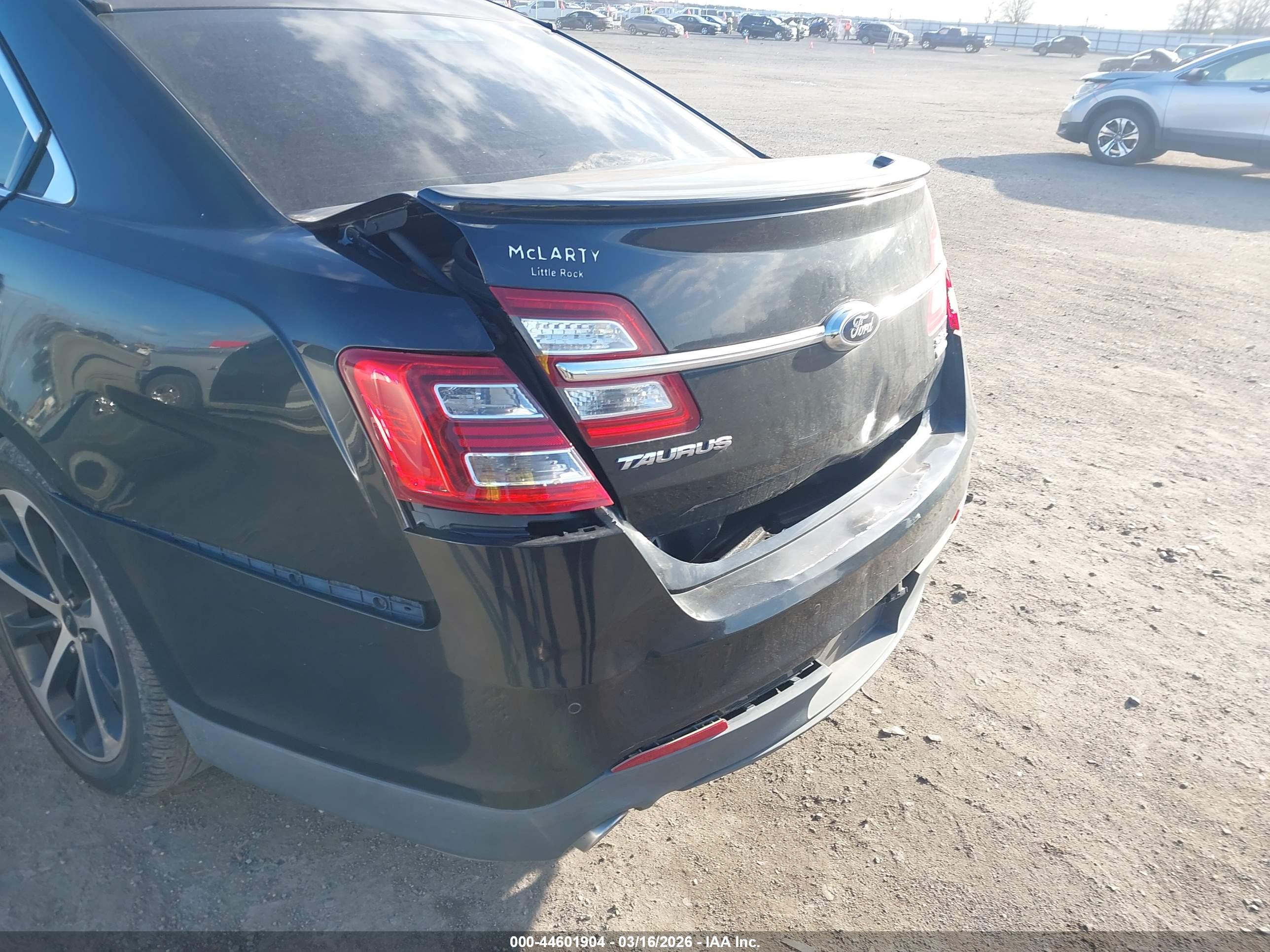 FORD TAURUS image 6