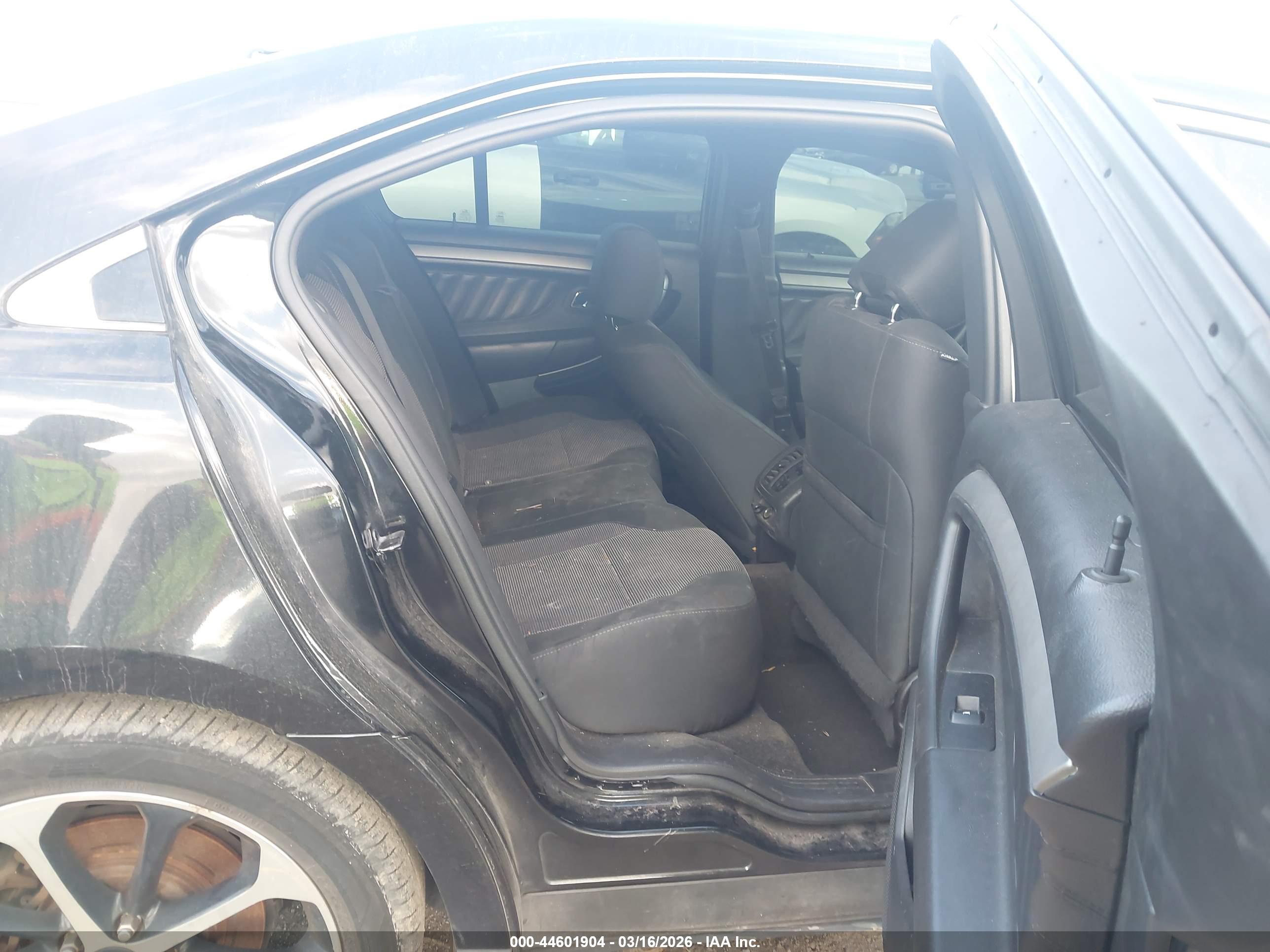 FORD TAURUS image 8
