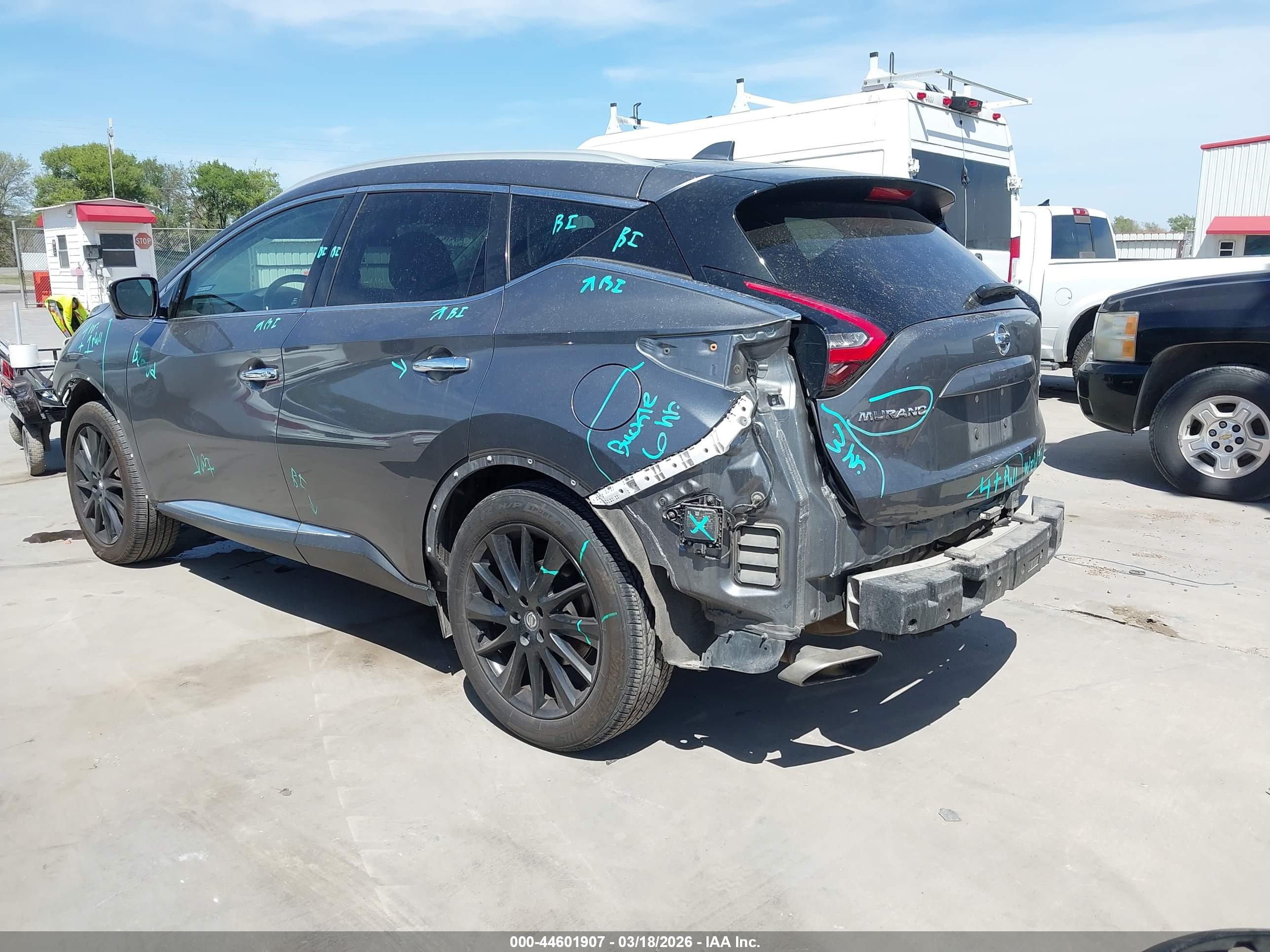 NISSAN MURANO image 3