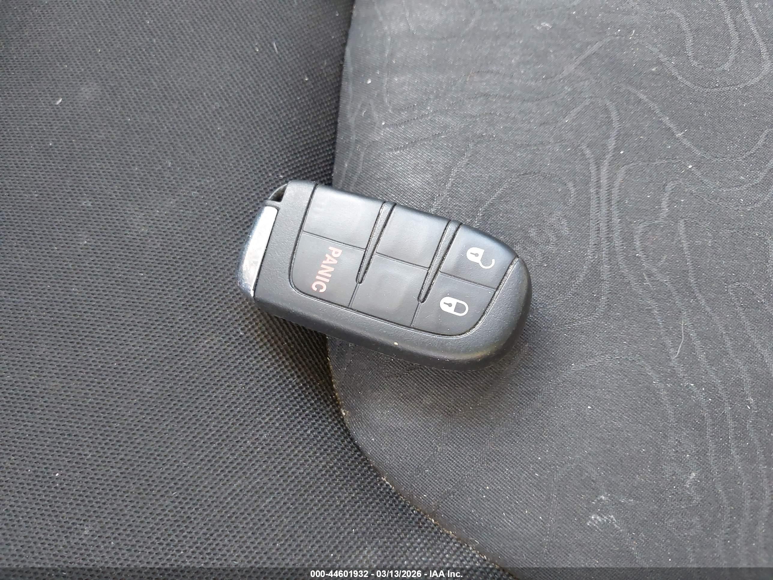 JEEP RENEGADE image 11
