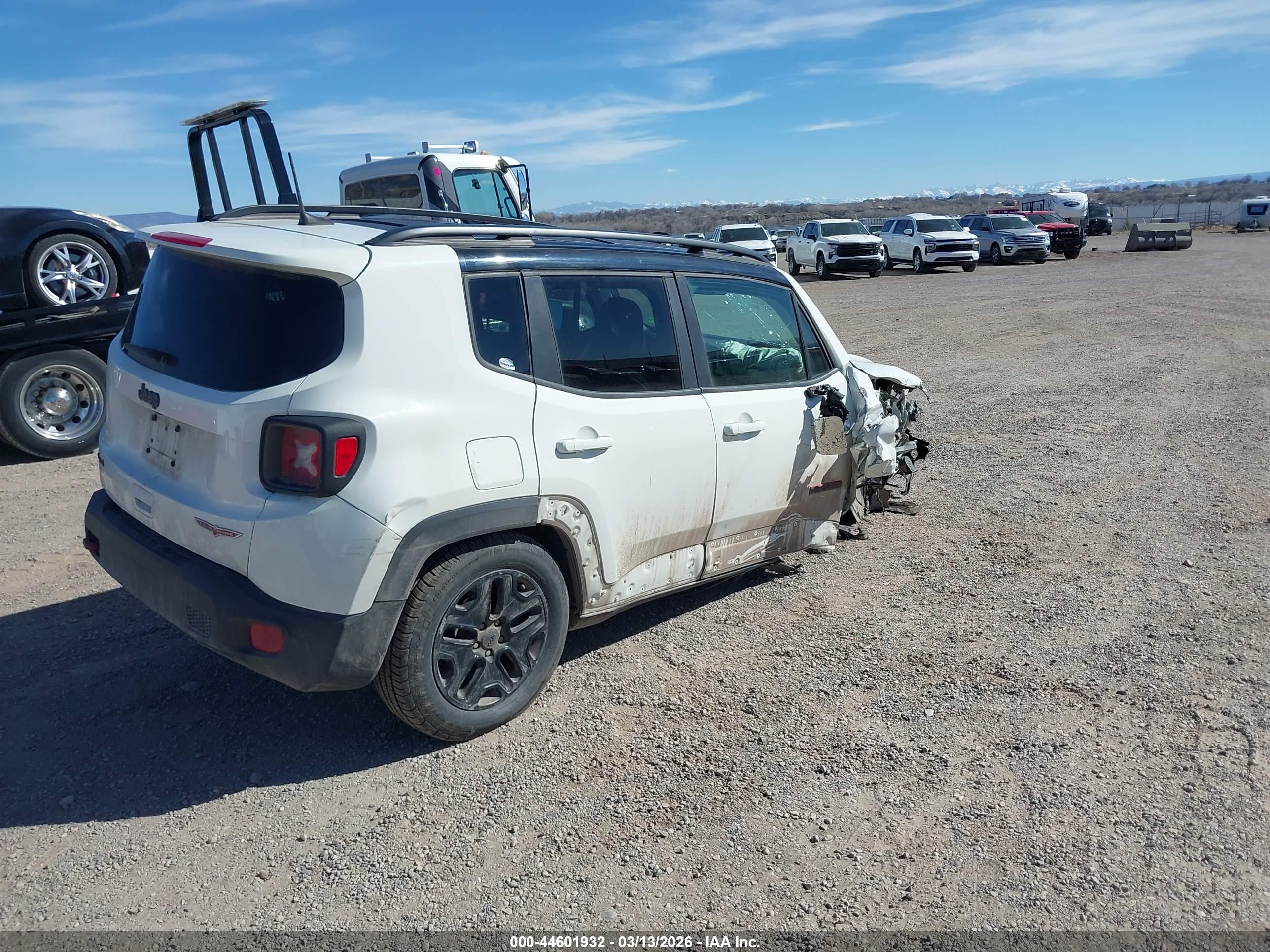 JEEP RENEGADE image 4