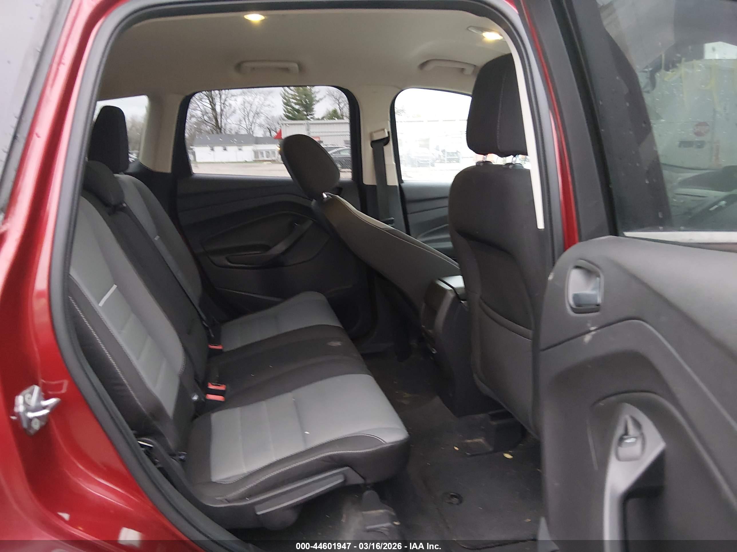 FORD ESCAPE image 8
