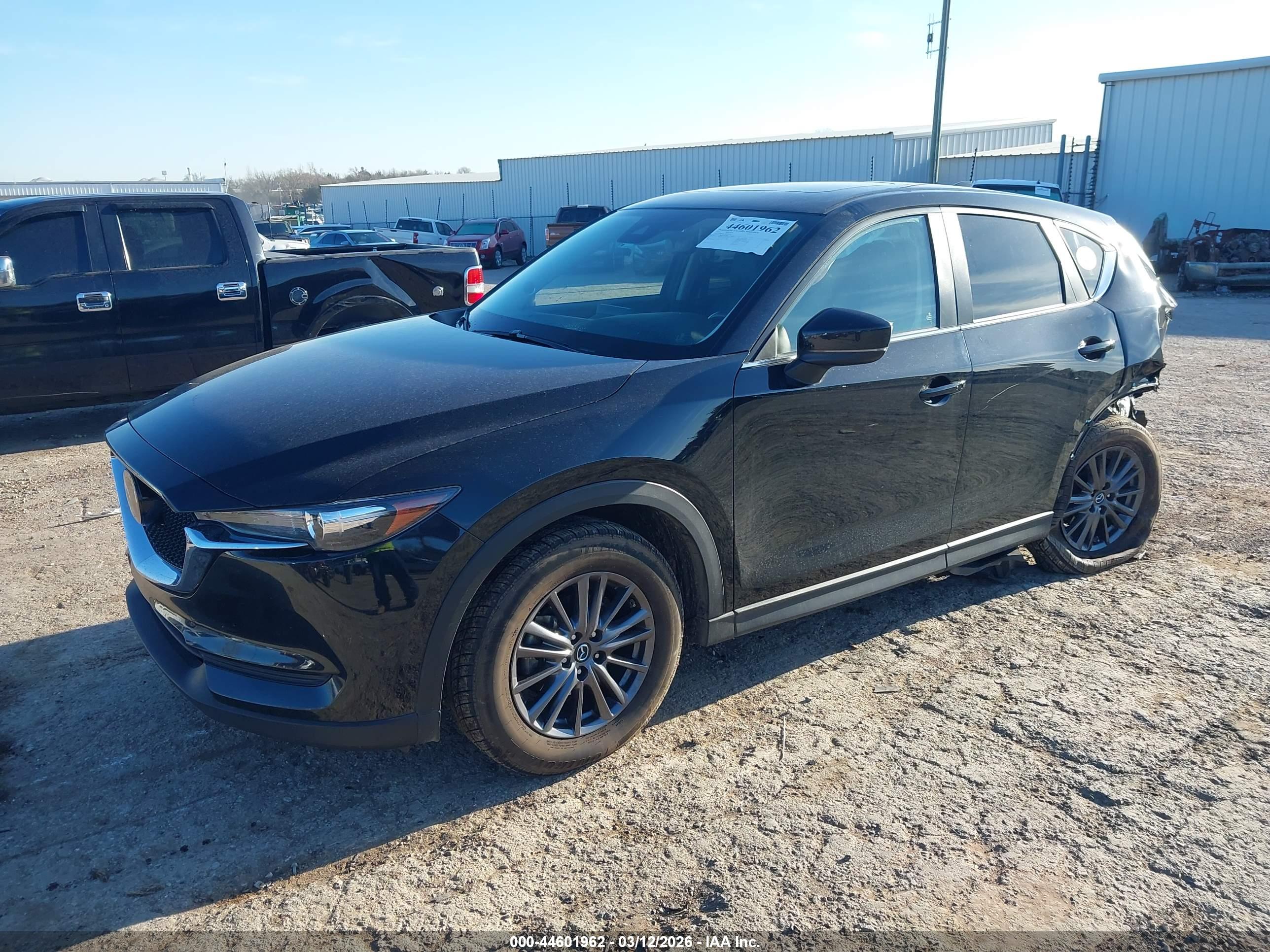 MAZDA CX-5 image 2