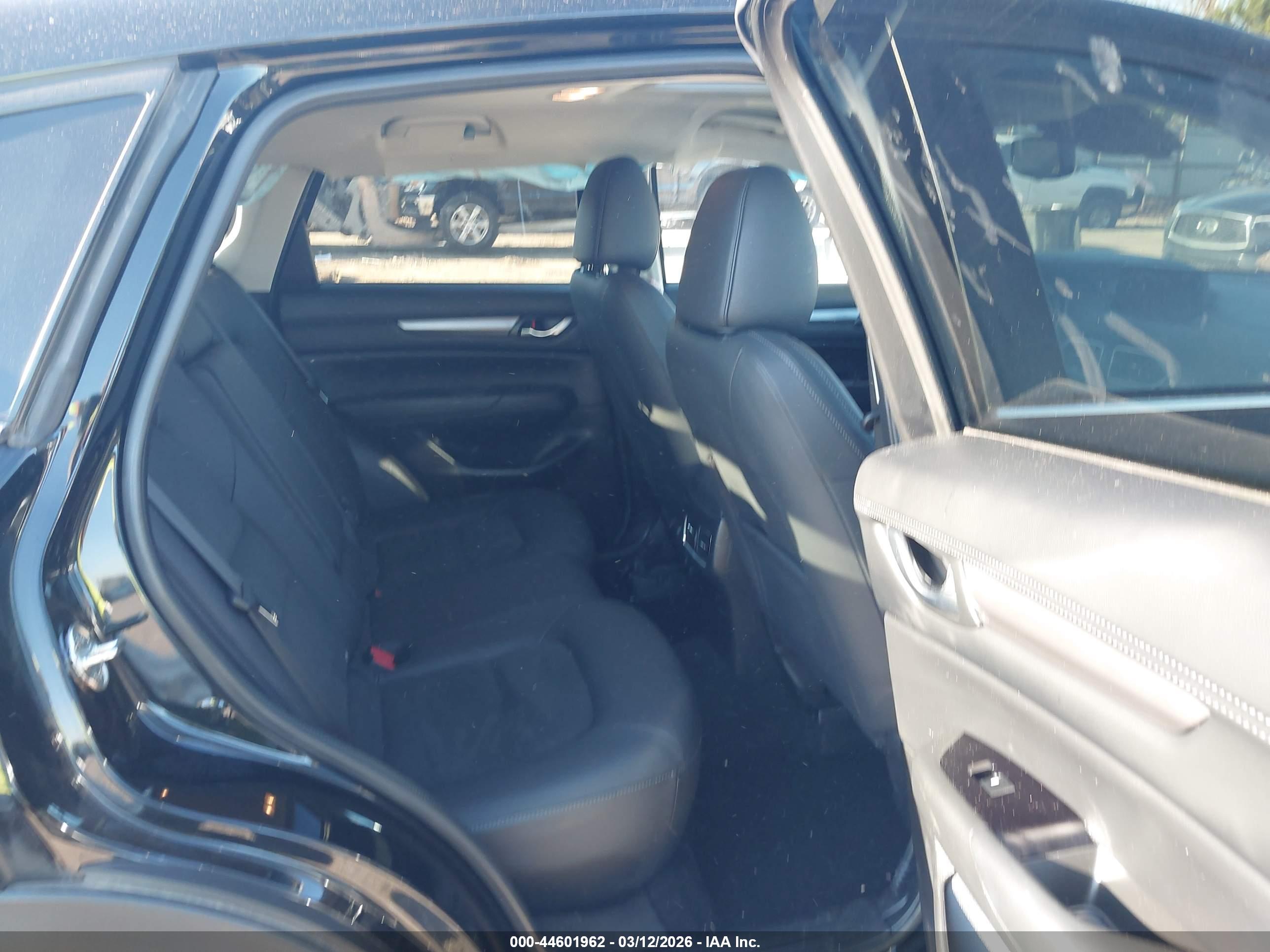 MAZDA CX-5 image 8