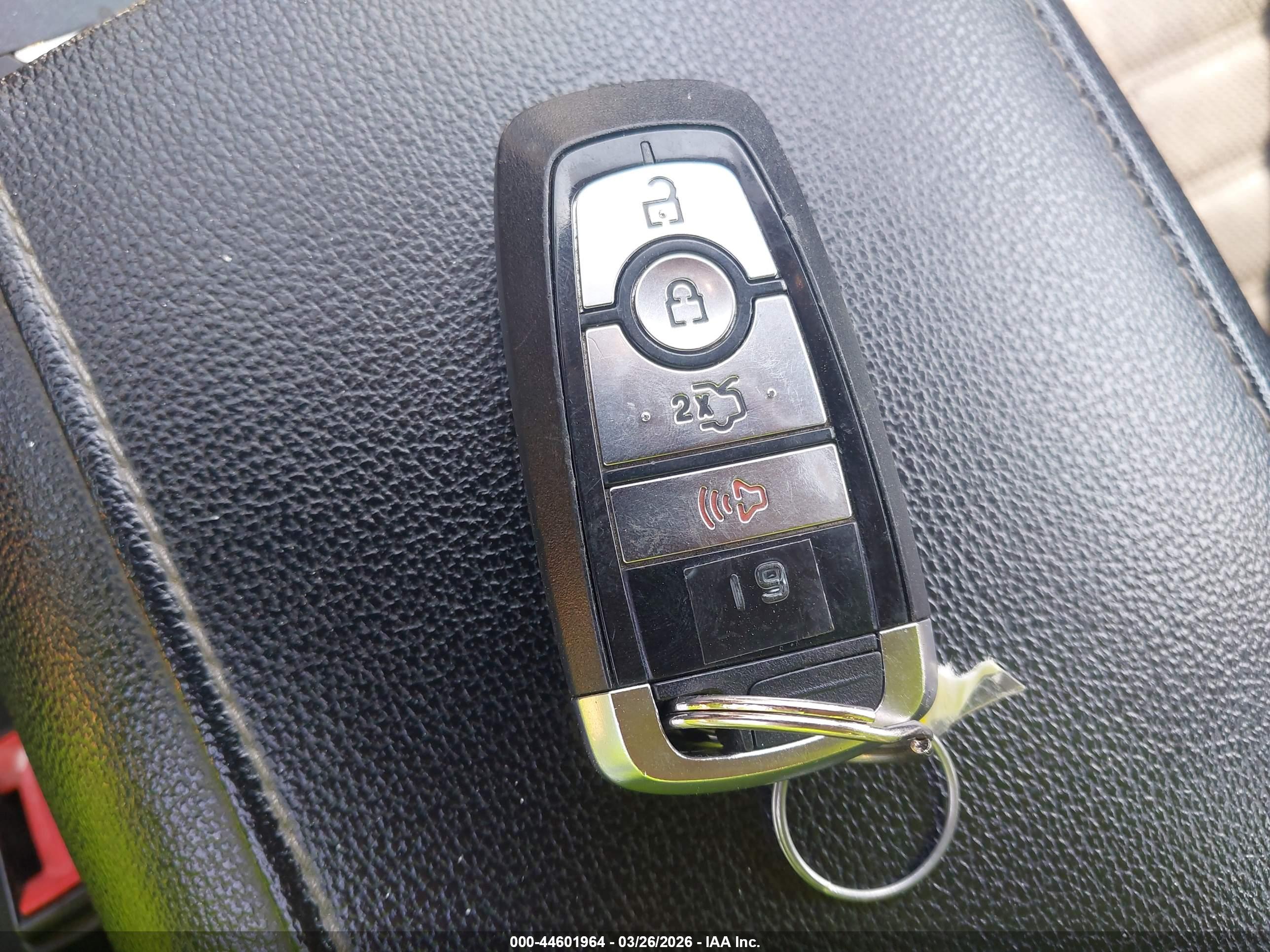 FORD FUSION image 11