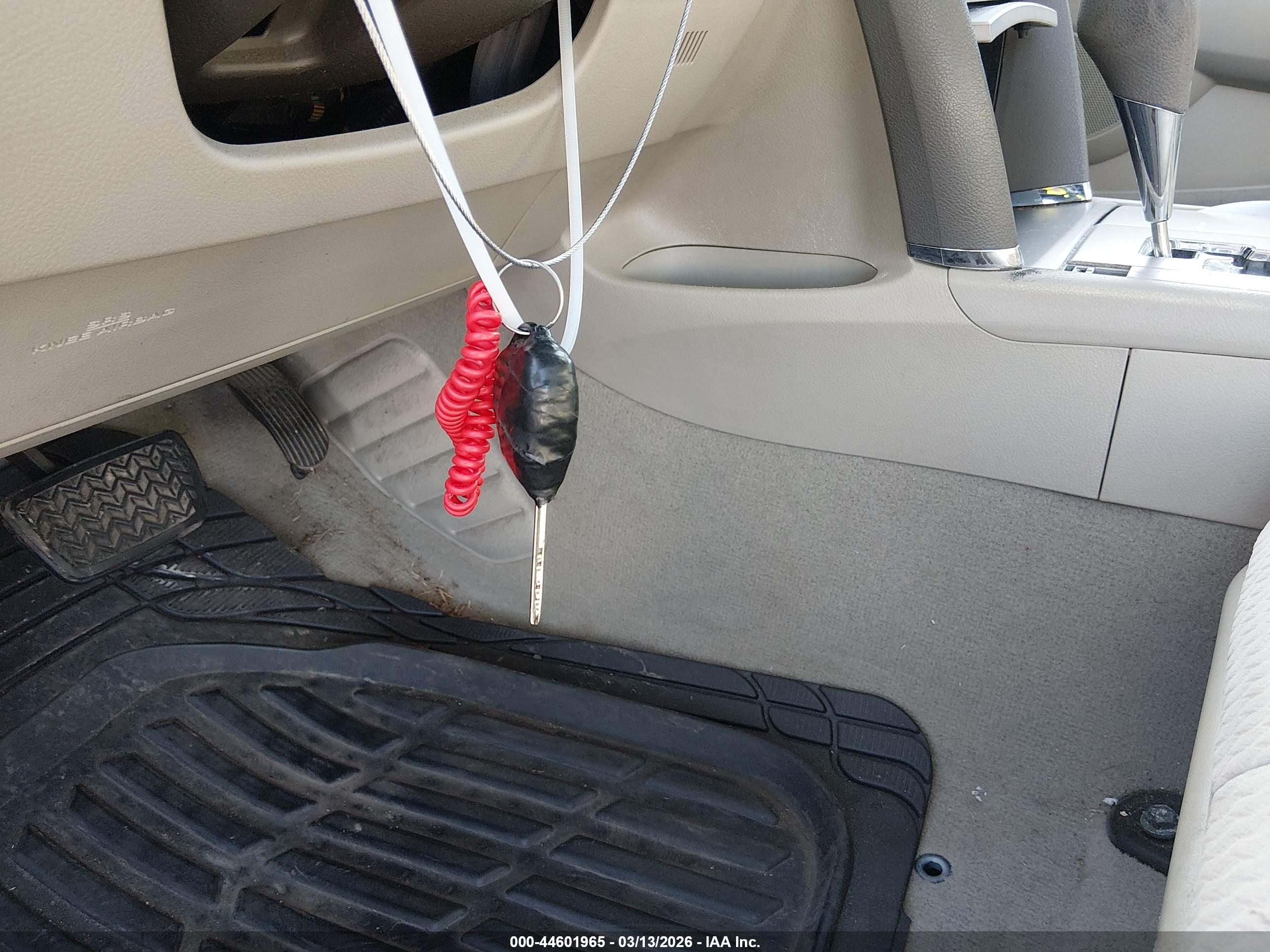TOYOTA CAMRY image 11