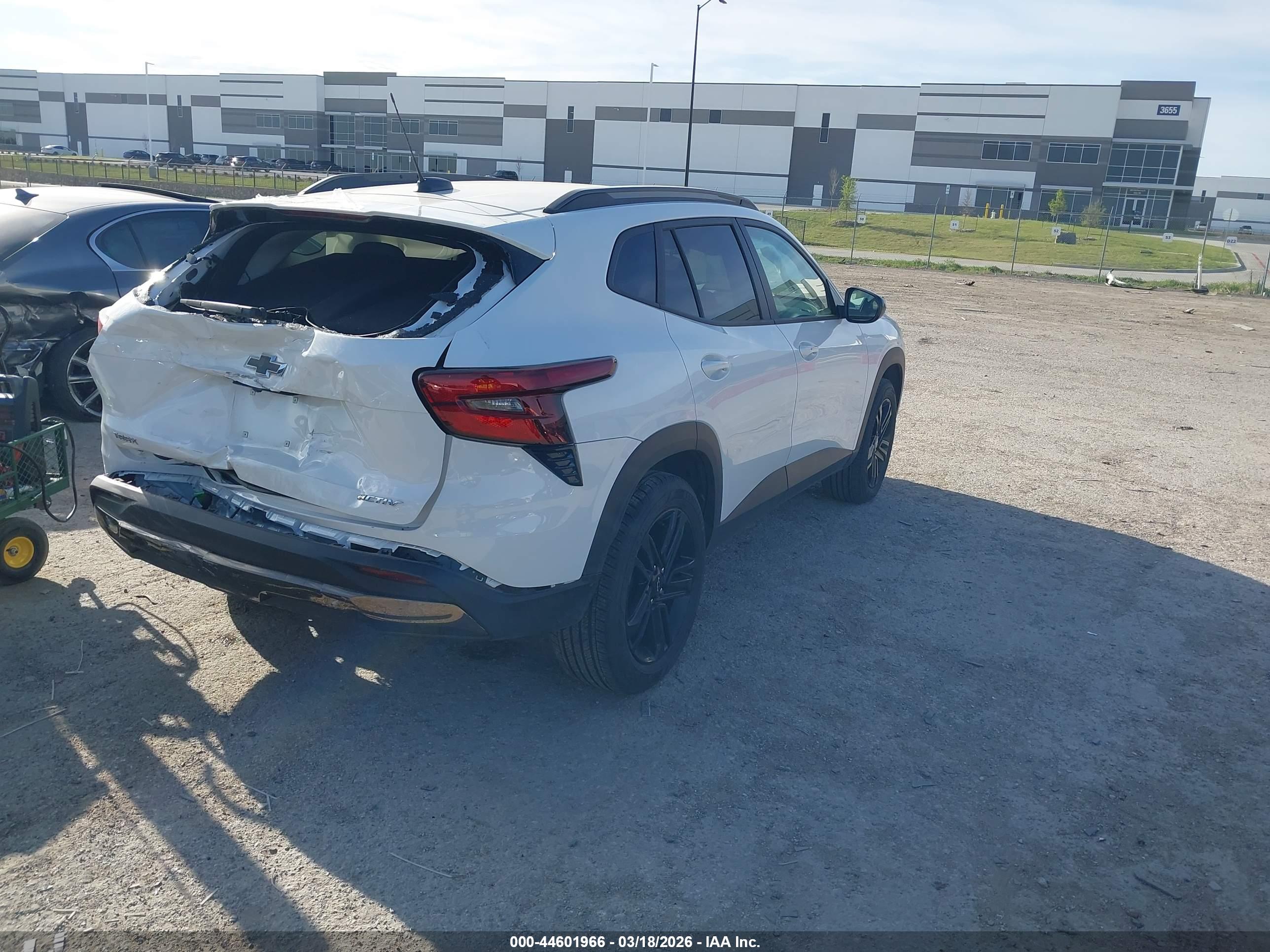 CHEVROLET TRAX image 4