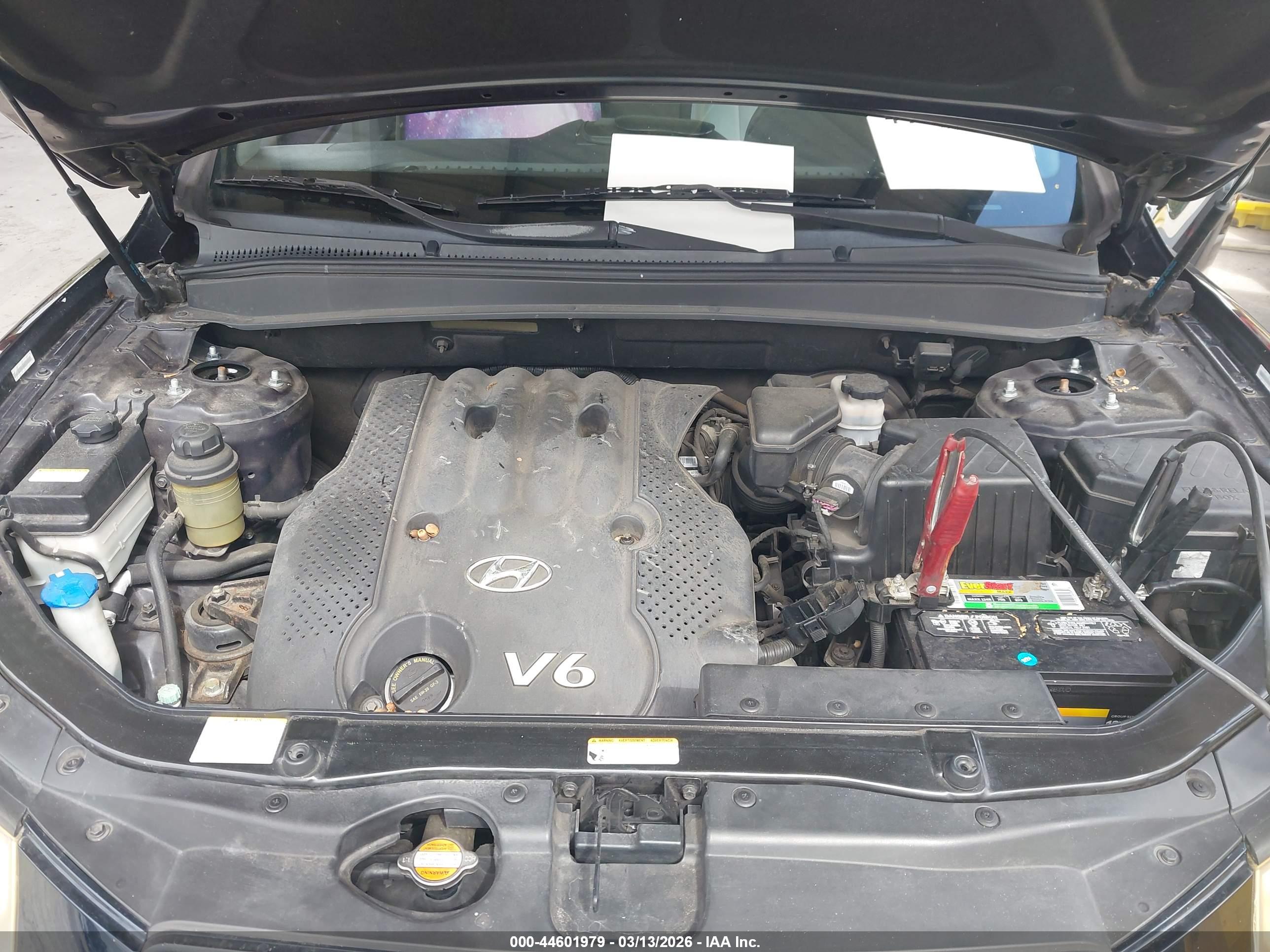 HYUNDAI SANTA image 10