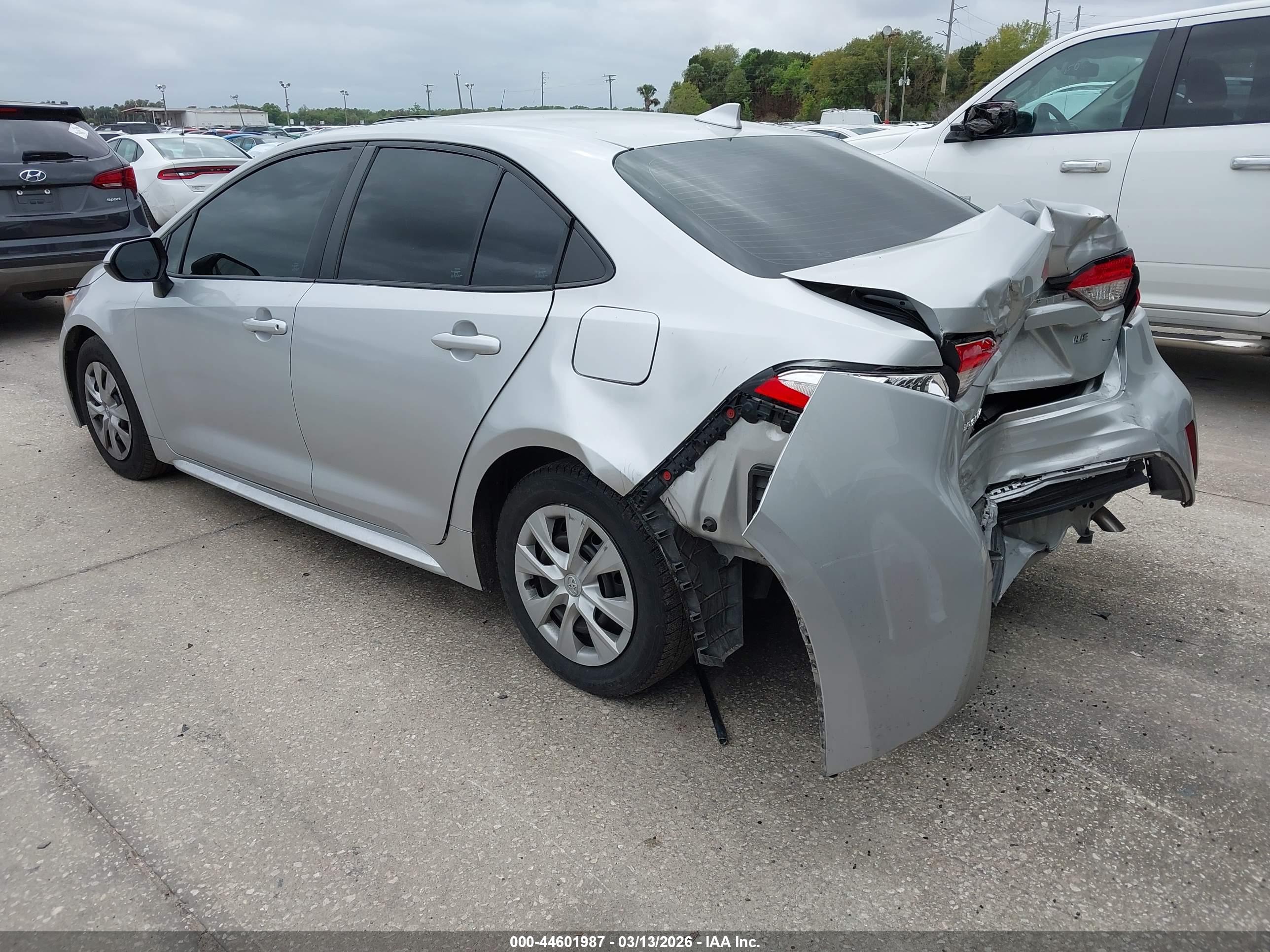 TOYOTA COROLLA image 3