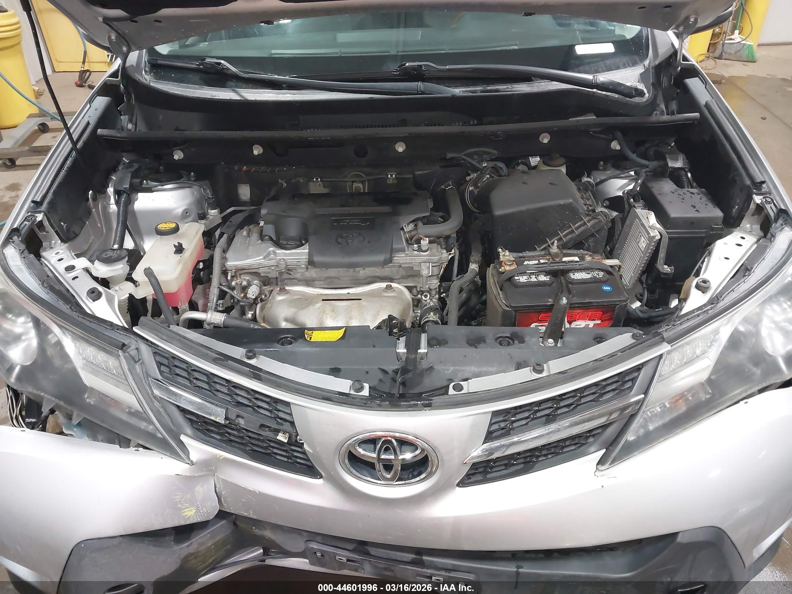 TOYOTA RAV4 image 10