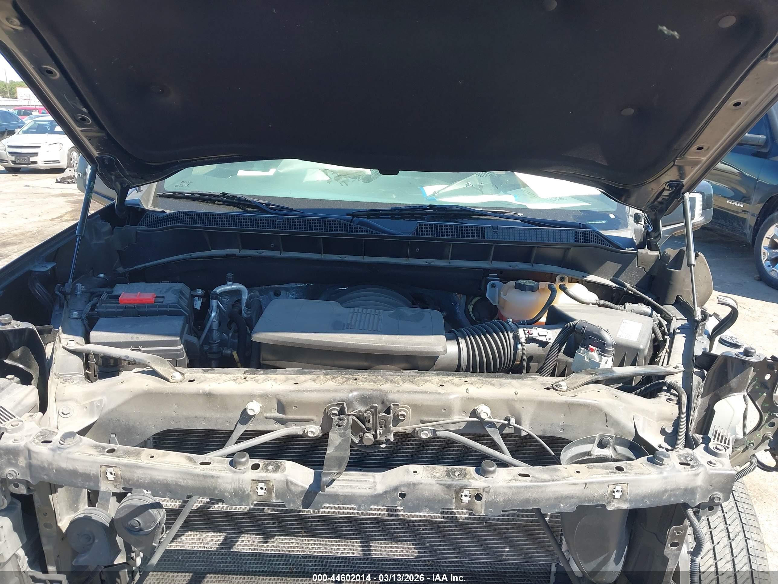 CHEVROLET SILVERADO image 10