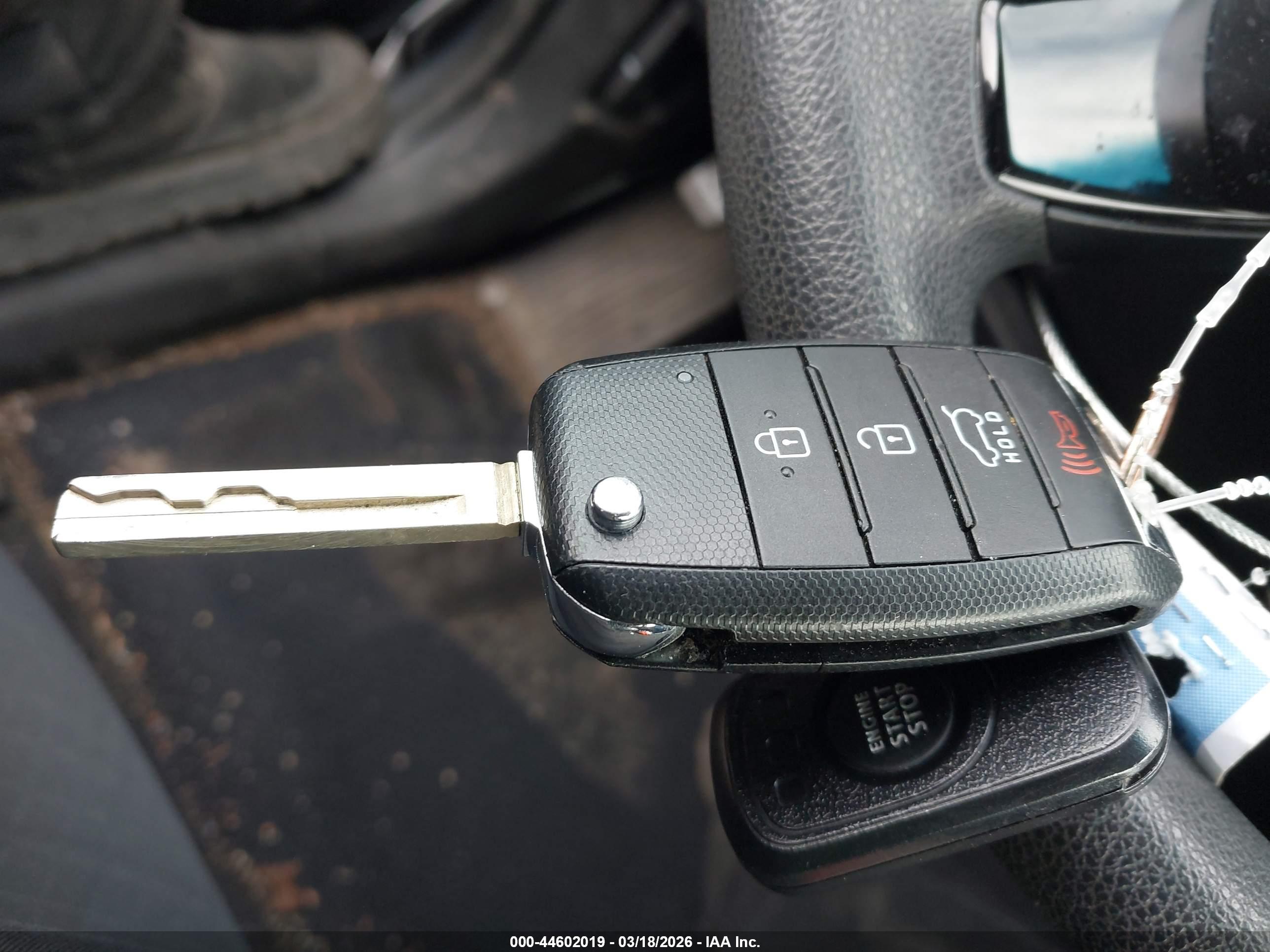 KIA SORENTO image 11