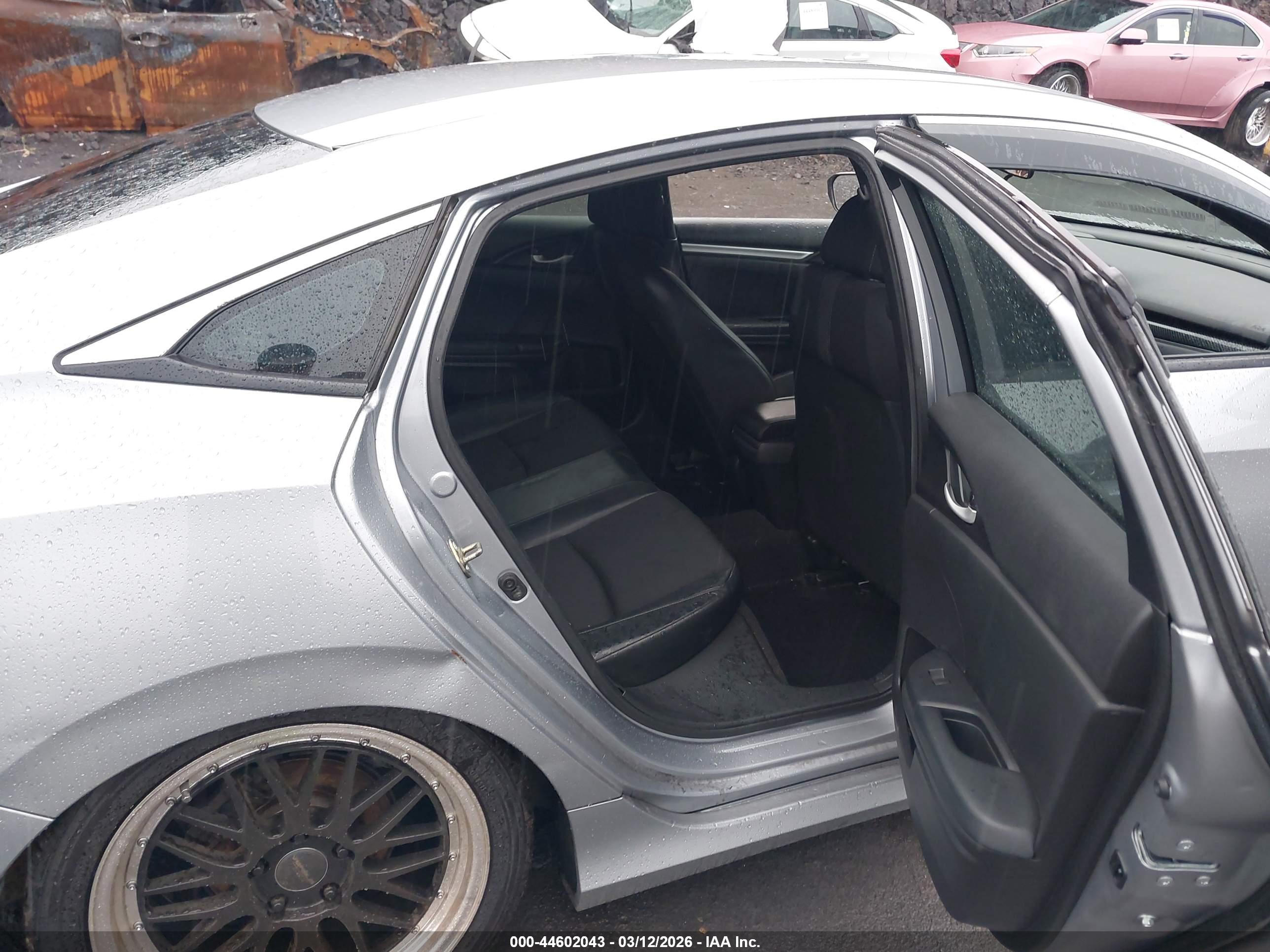 HONDA CIVIC image 8