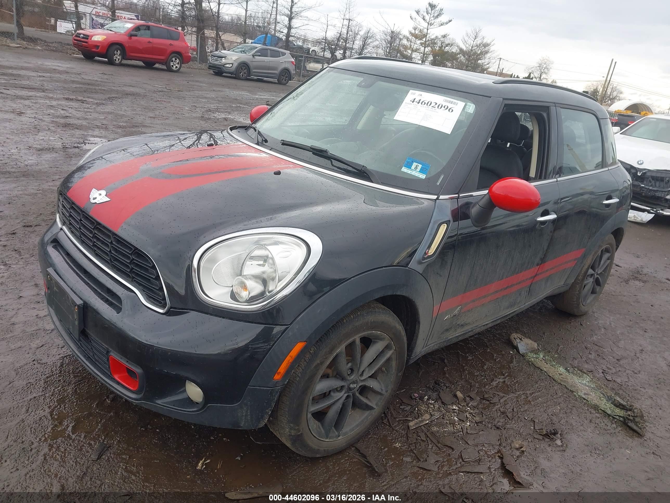 MINI COUNTRYMAN image 2