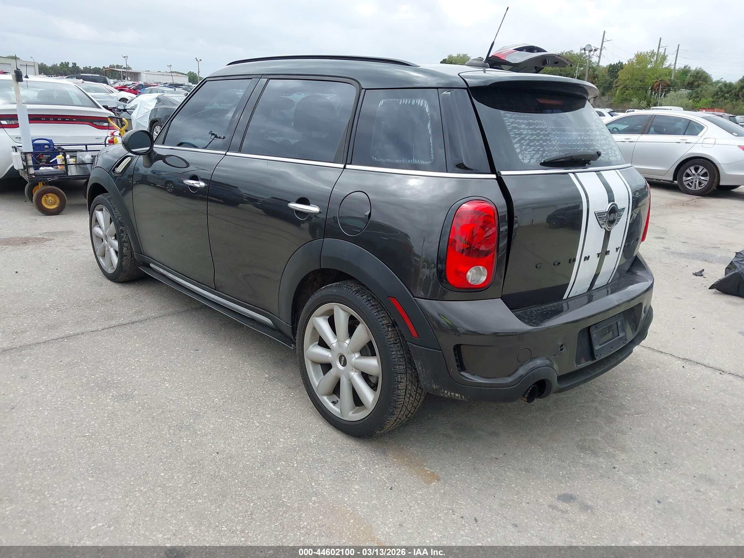MINI COUNTRYMAN image 3