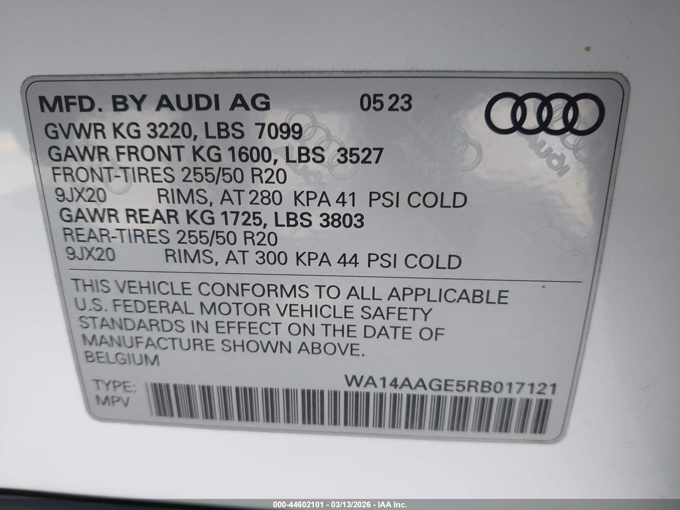 AUDI Q8 image 9