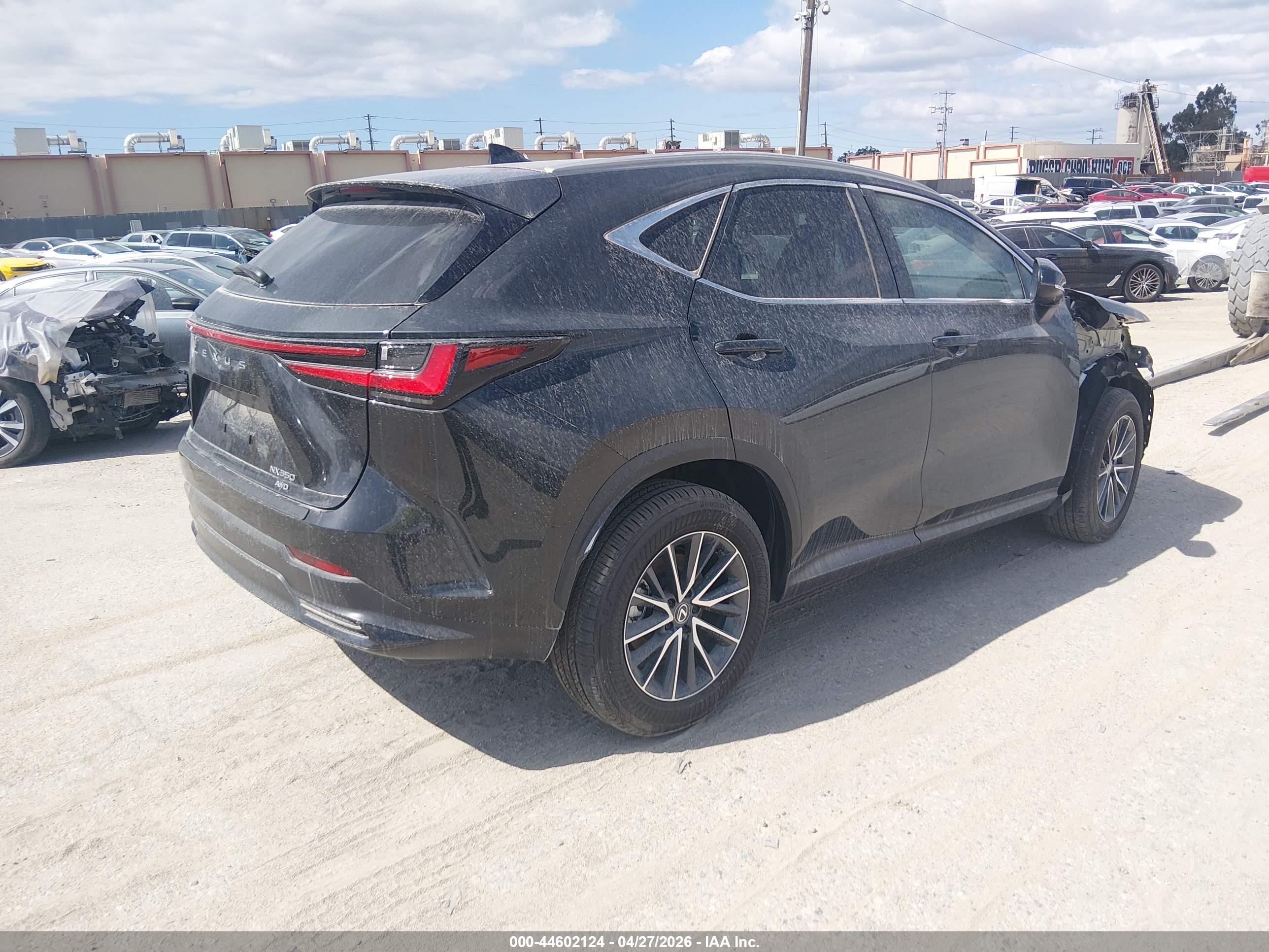 LEXUS NX image 4
