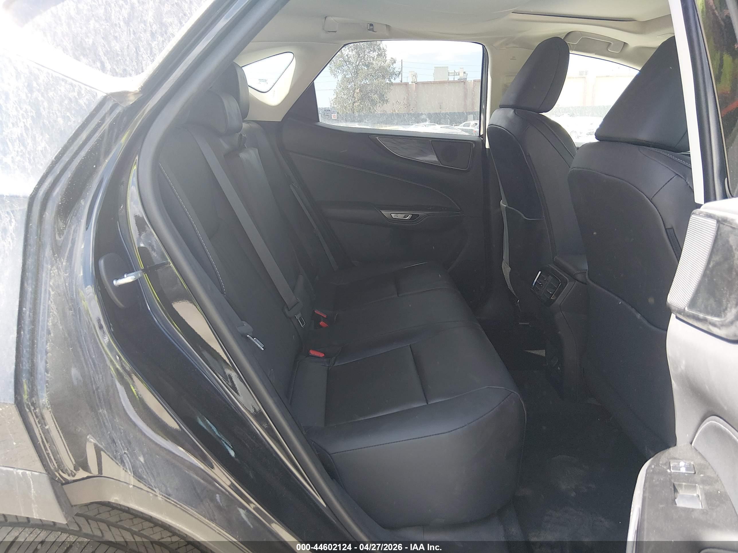 LEXUS NX image 8