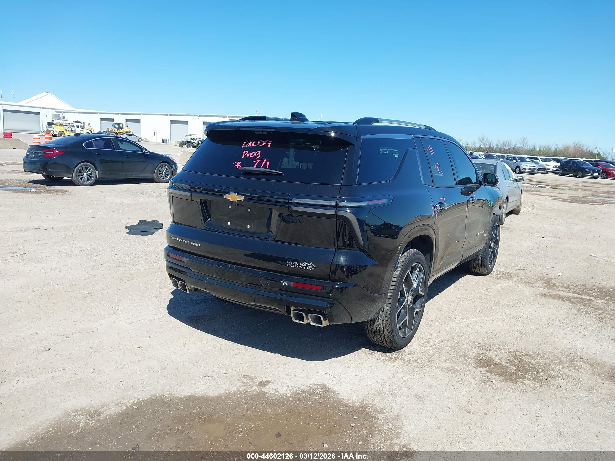CHEVROLET TRAVERSE image 4