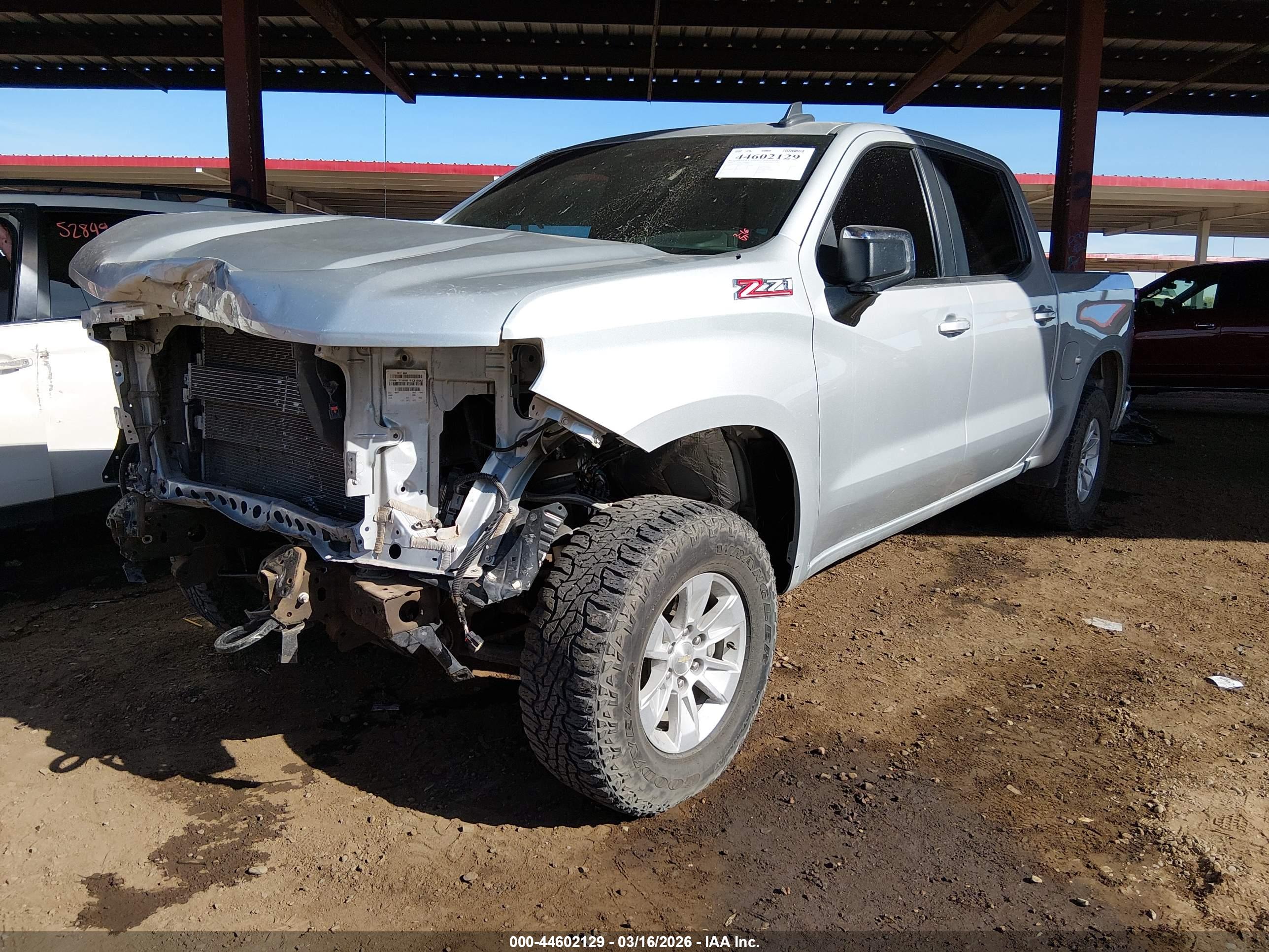 CHEVROLET SILVERADO image 2